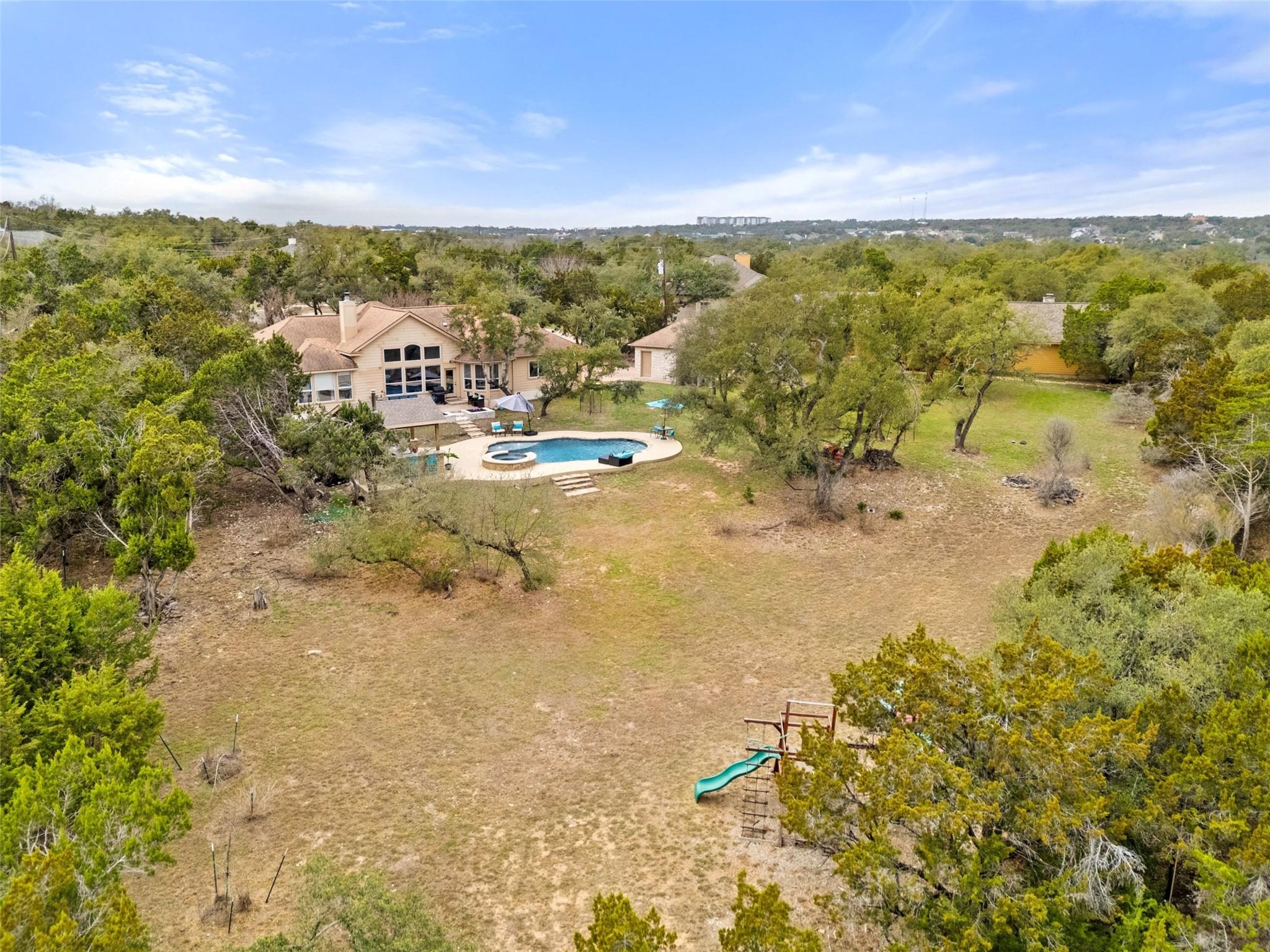 320 Heritage Dr, Austin, TX 78737