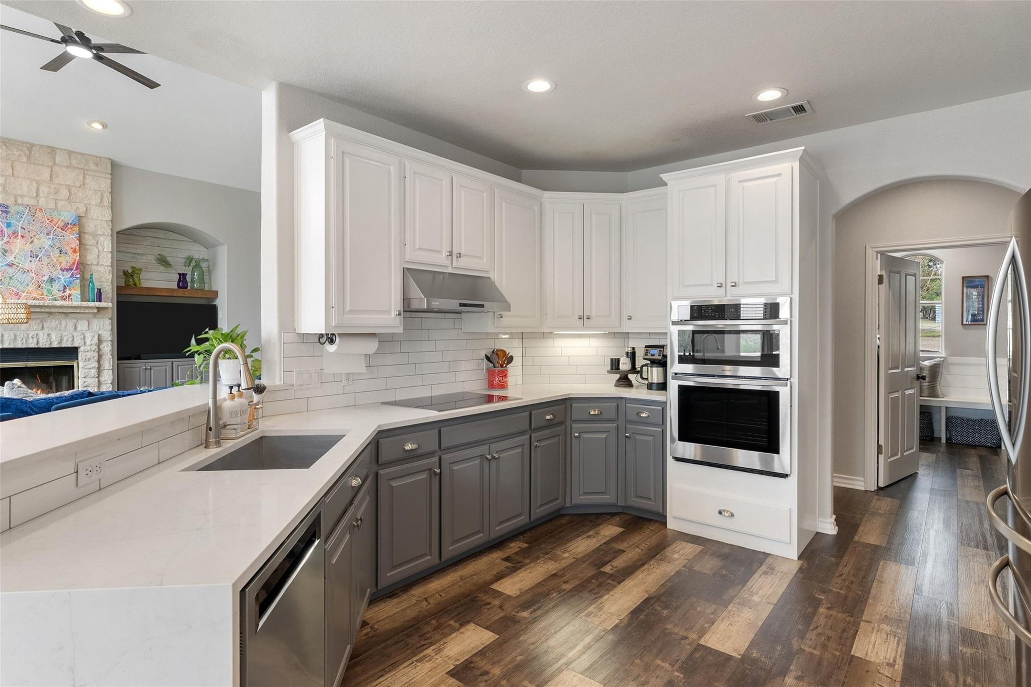 320 Heritage Dr, Austin, TX 78737