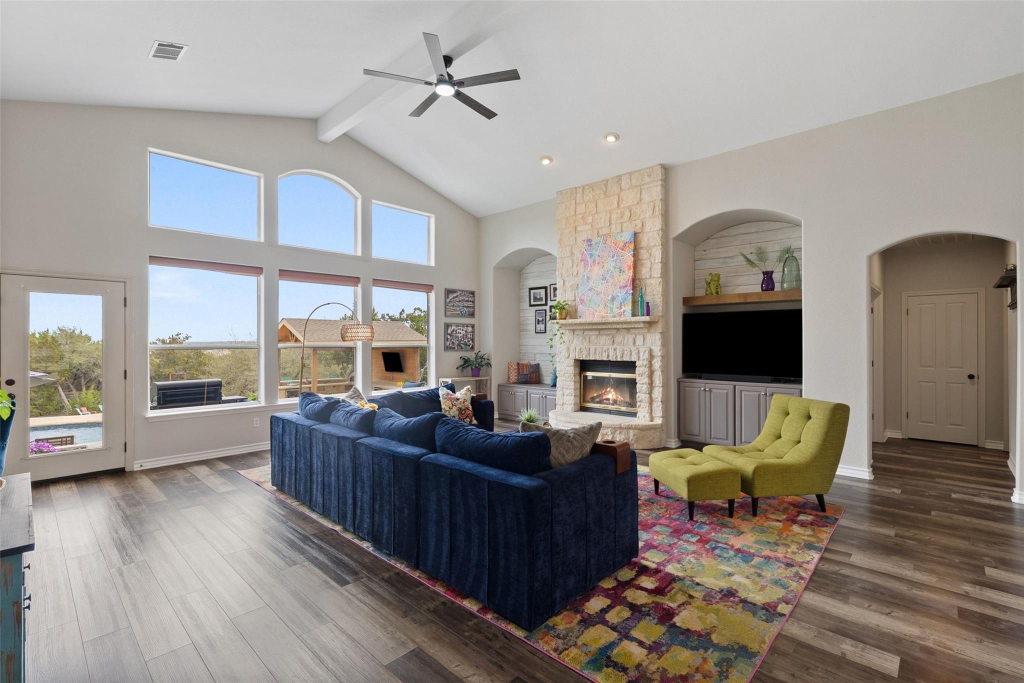 320 Heritage Dr, Austin, TX 78737