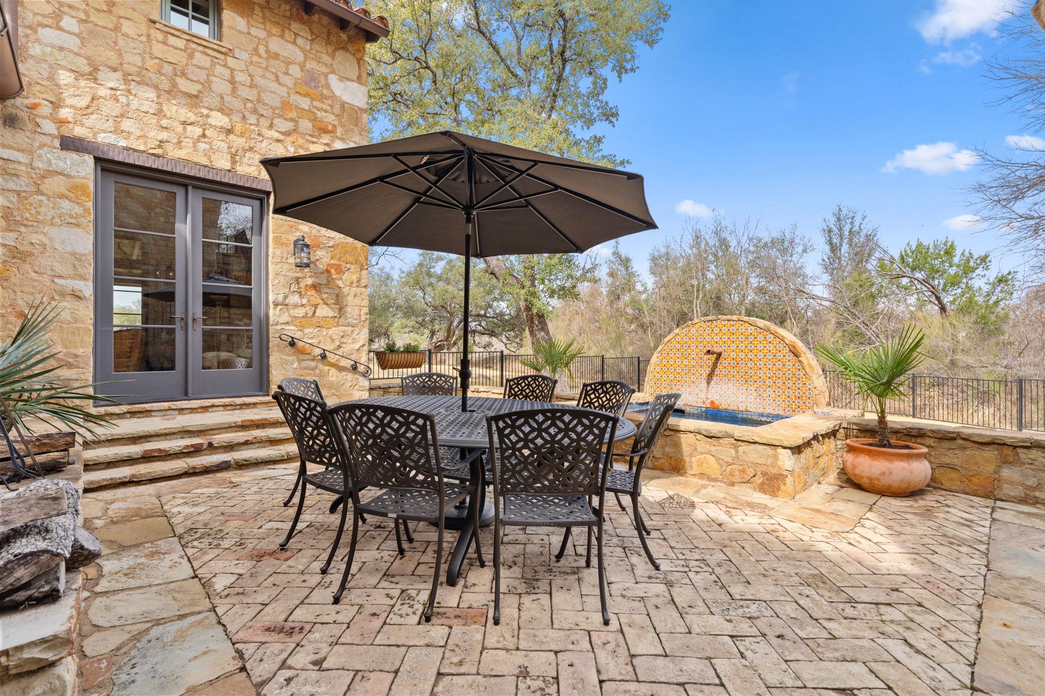 119 Plaza Escondido, Horseshoe Bay, TX 78657