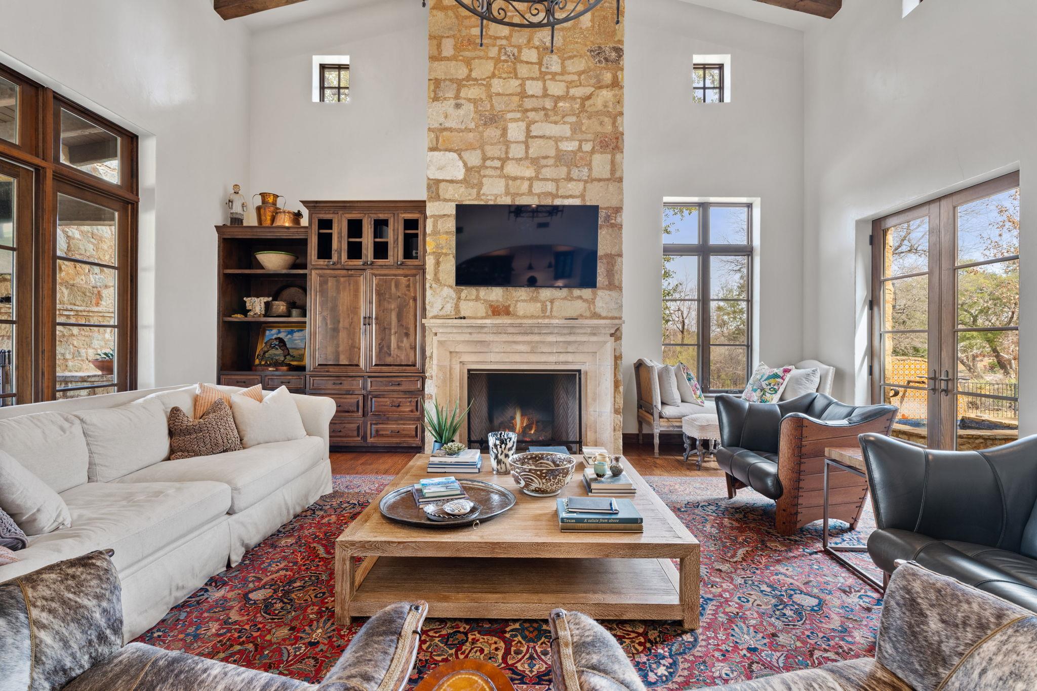 119 Plaza Escondido, Horseshoe Bay, TX 78657