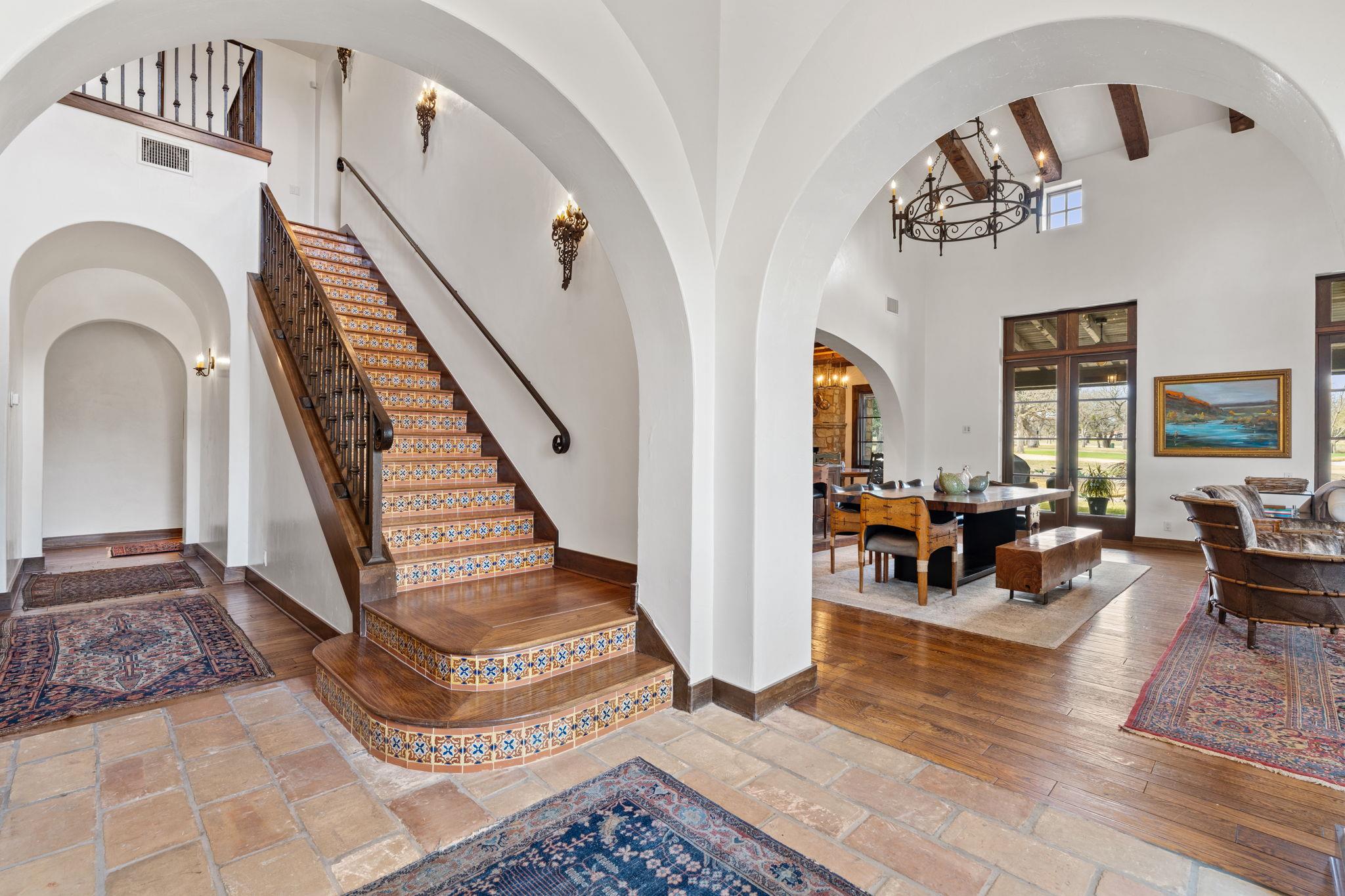 119 Plaza Escondido, Horseshoe Bay, TX 78657