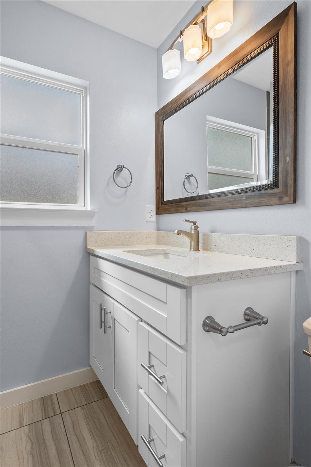 2705 S 2nd St # A, Austin, TX 78704