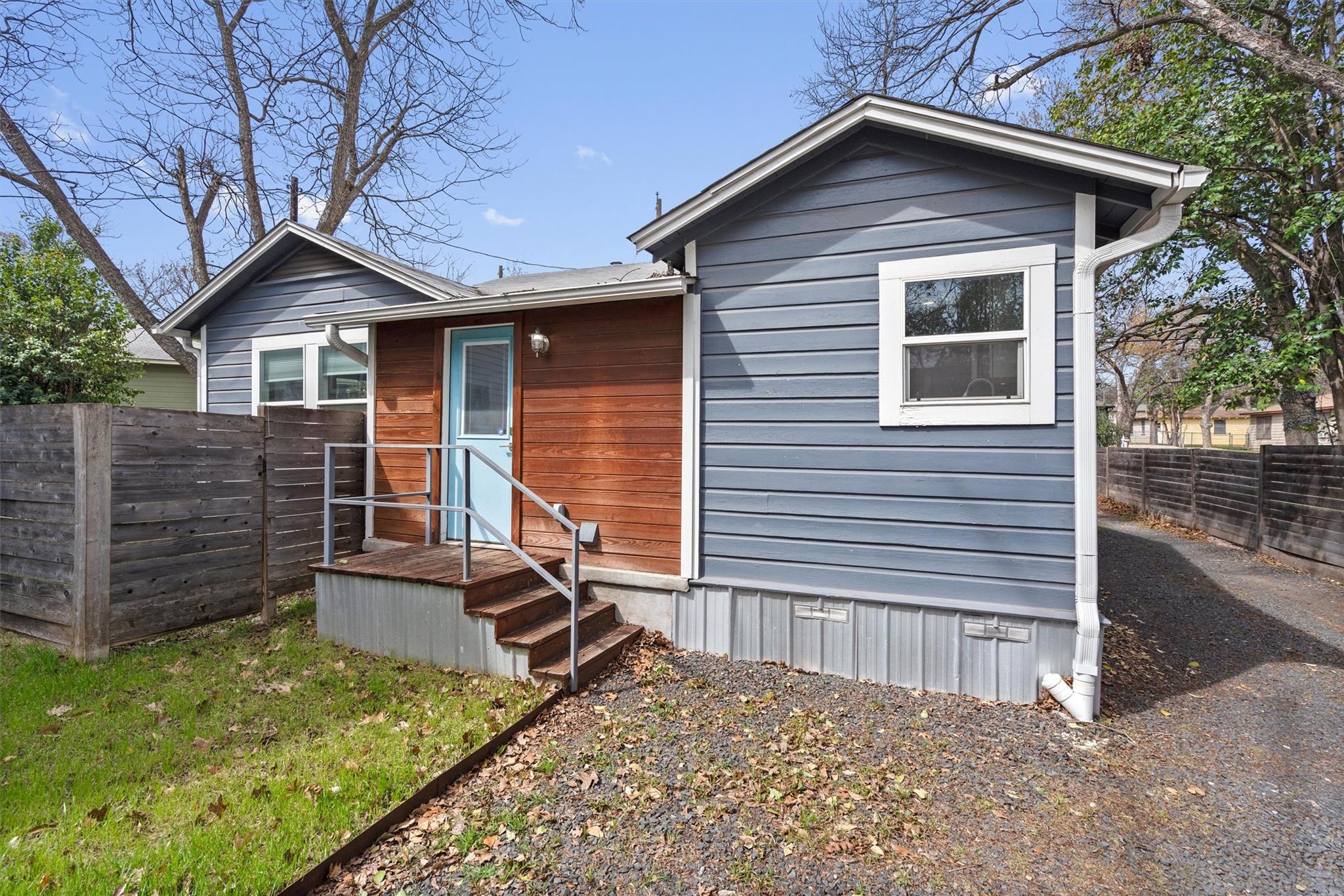 2705 S 2nd St # A, Austin, TX 78704