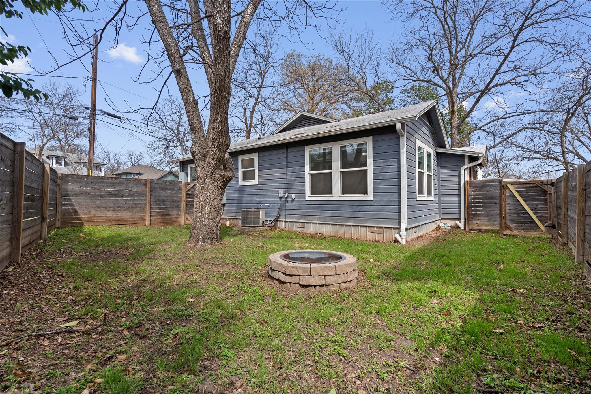 2705 S 2nd St # A, Austin, TX 78704