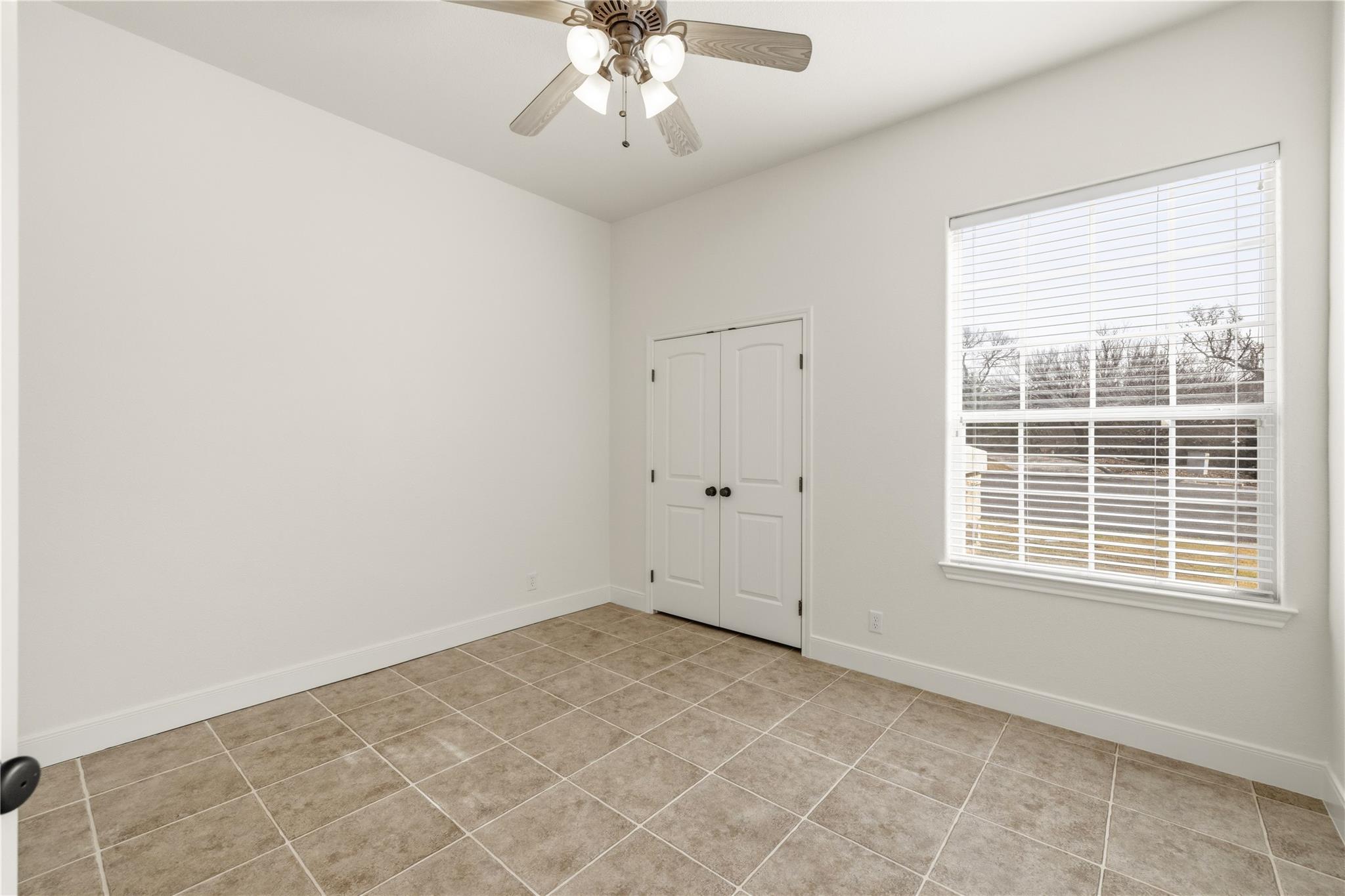 1208 Spotted Fawn Trl, Fredericksburg, TX 78624