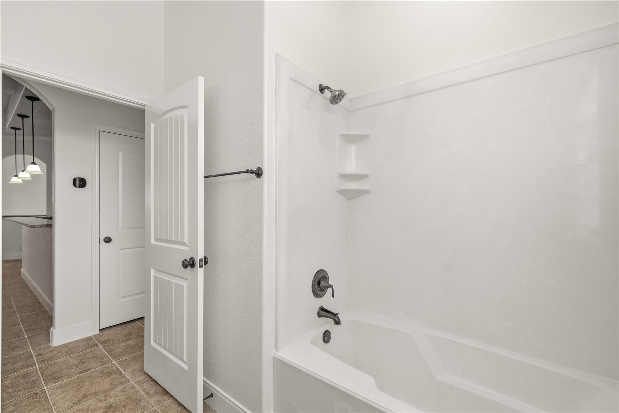 1208 Spotted Fawn Trl, Fredericksburg, TX 78624