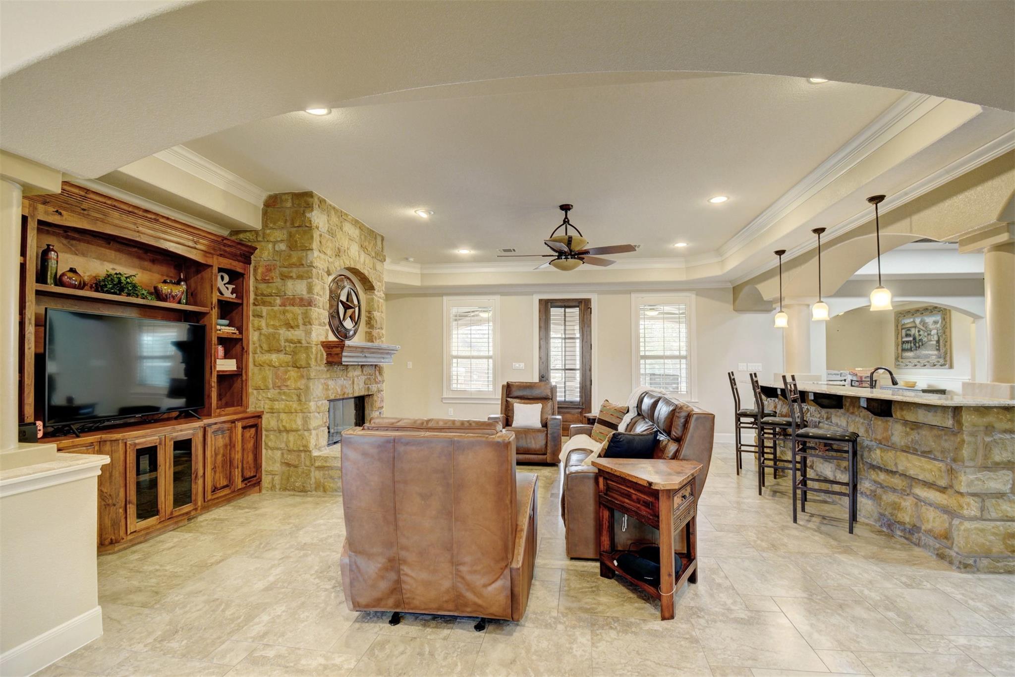 142 Trailblazer Dr, Bastrop, TX 78602