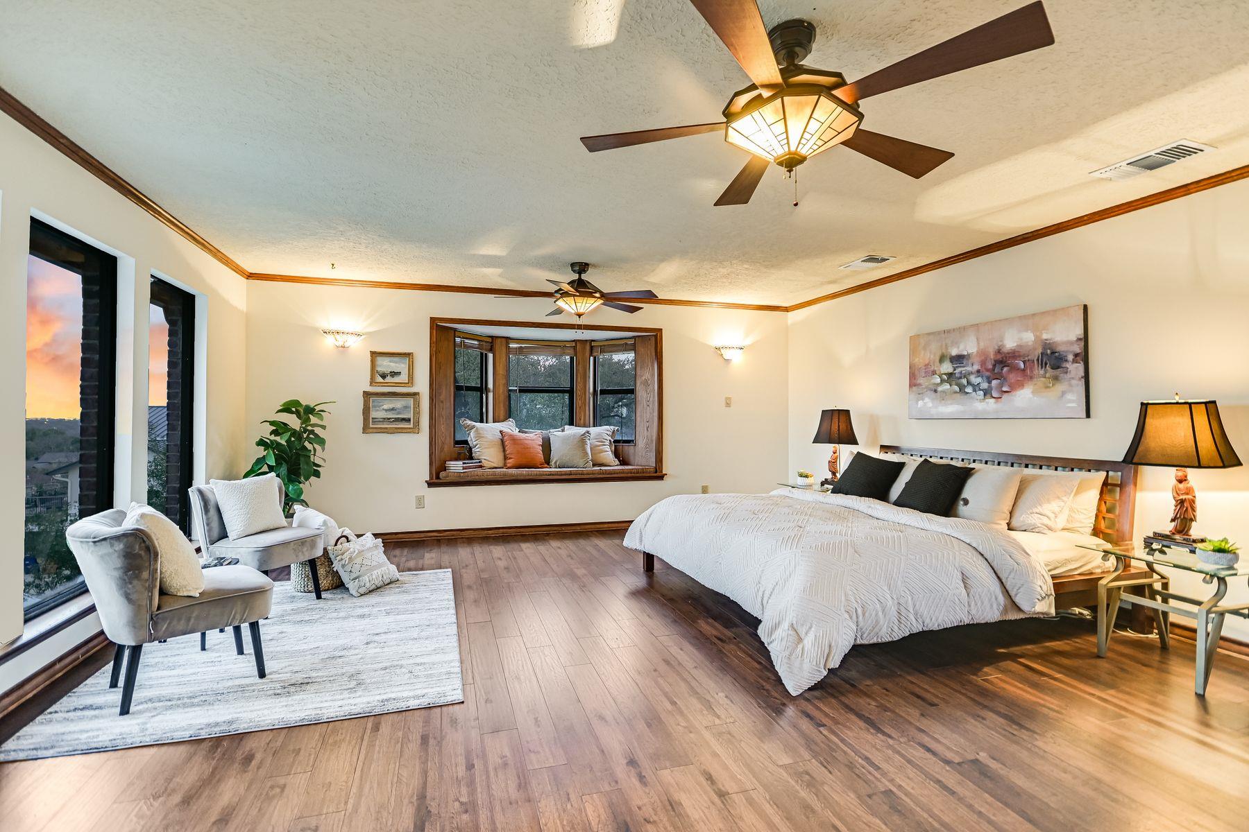 2006 Wychwood Dr, Austin, TX 78746