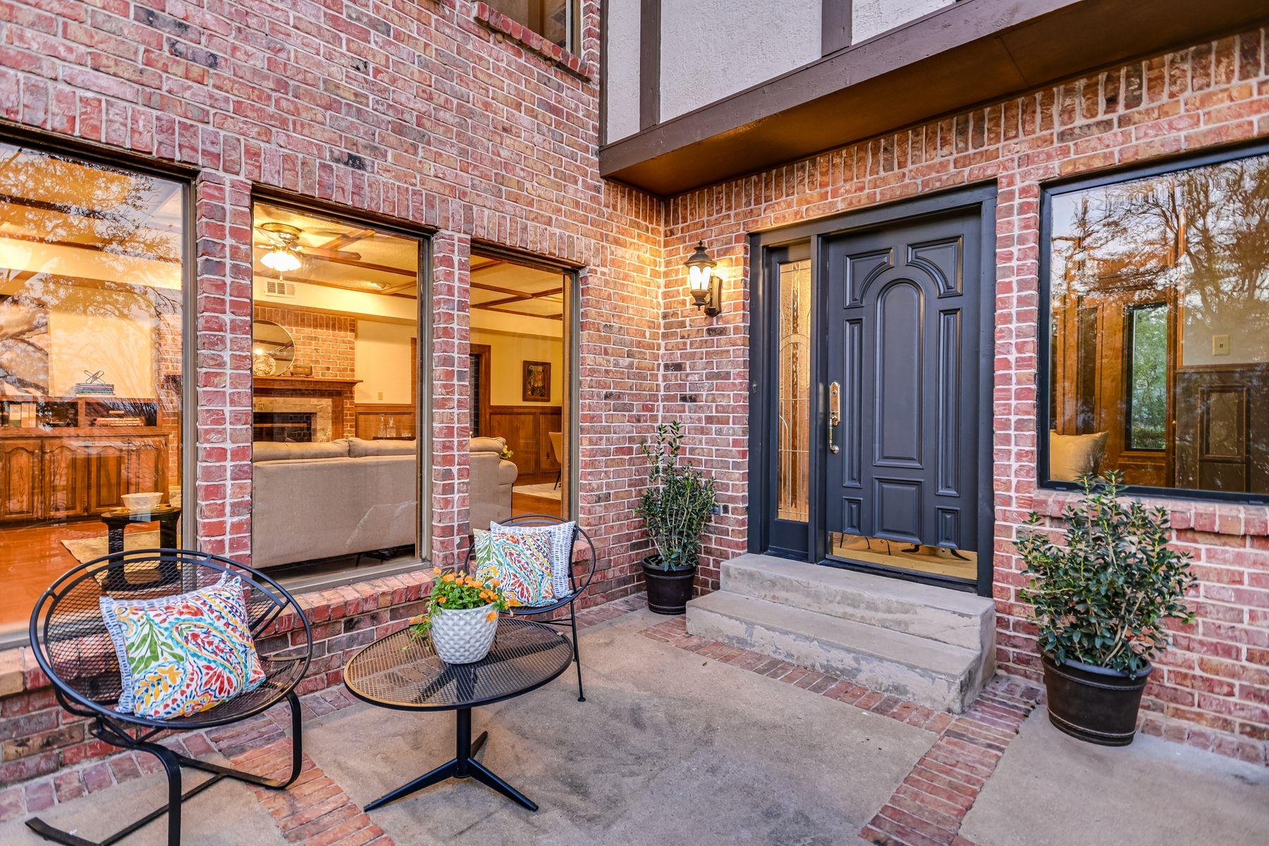 2006 Wychwood Dr, Austin, TX 78746