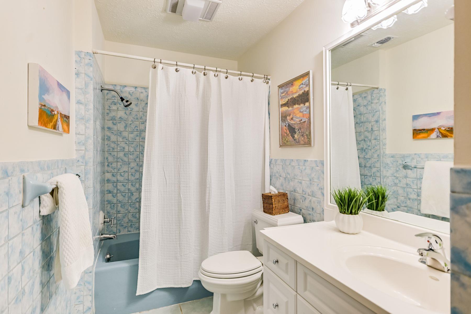 2006 Wychwood Dr, Austin, TX 78746