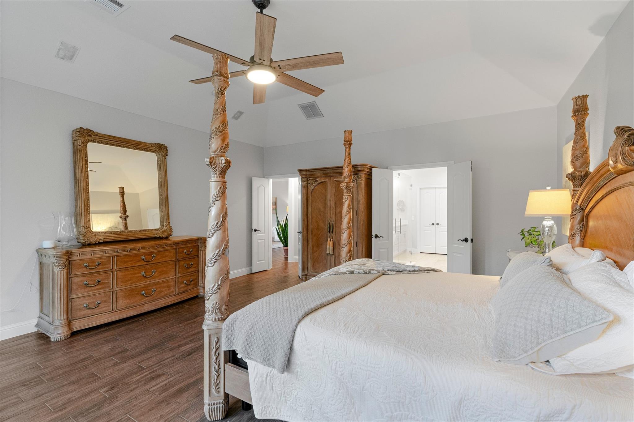 10019 Estancia Ln, Austin, TX 78739