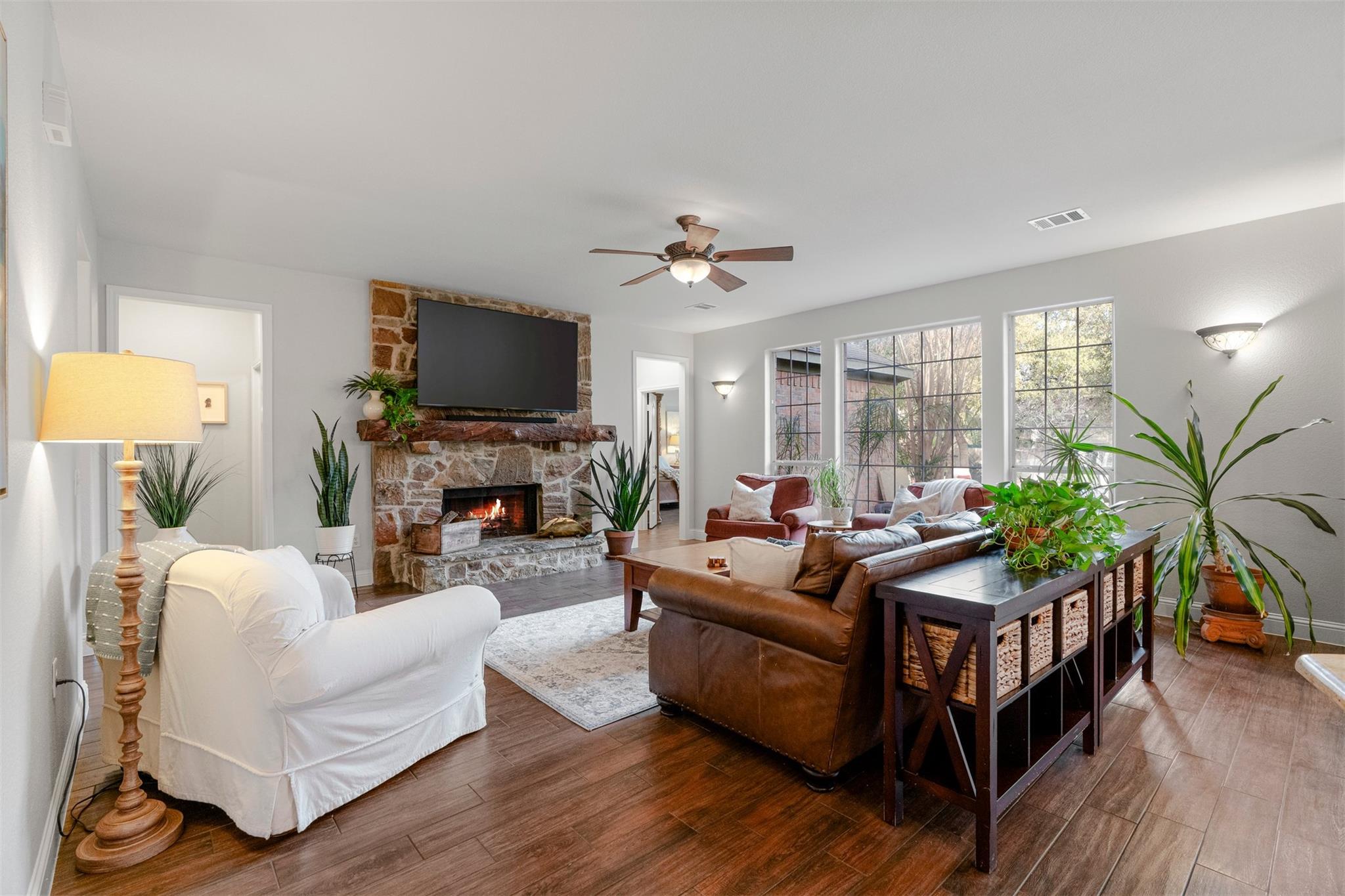 10019 Estancia Ln, Austin, TX 78739