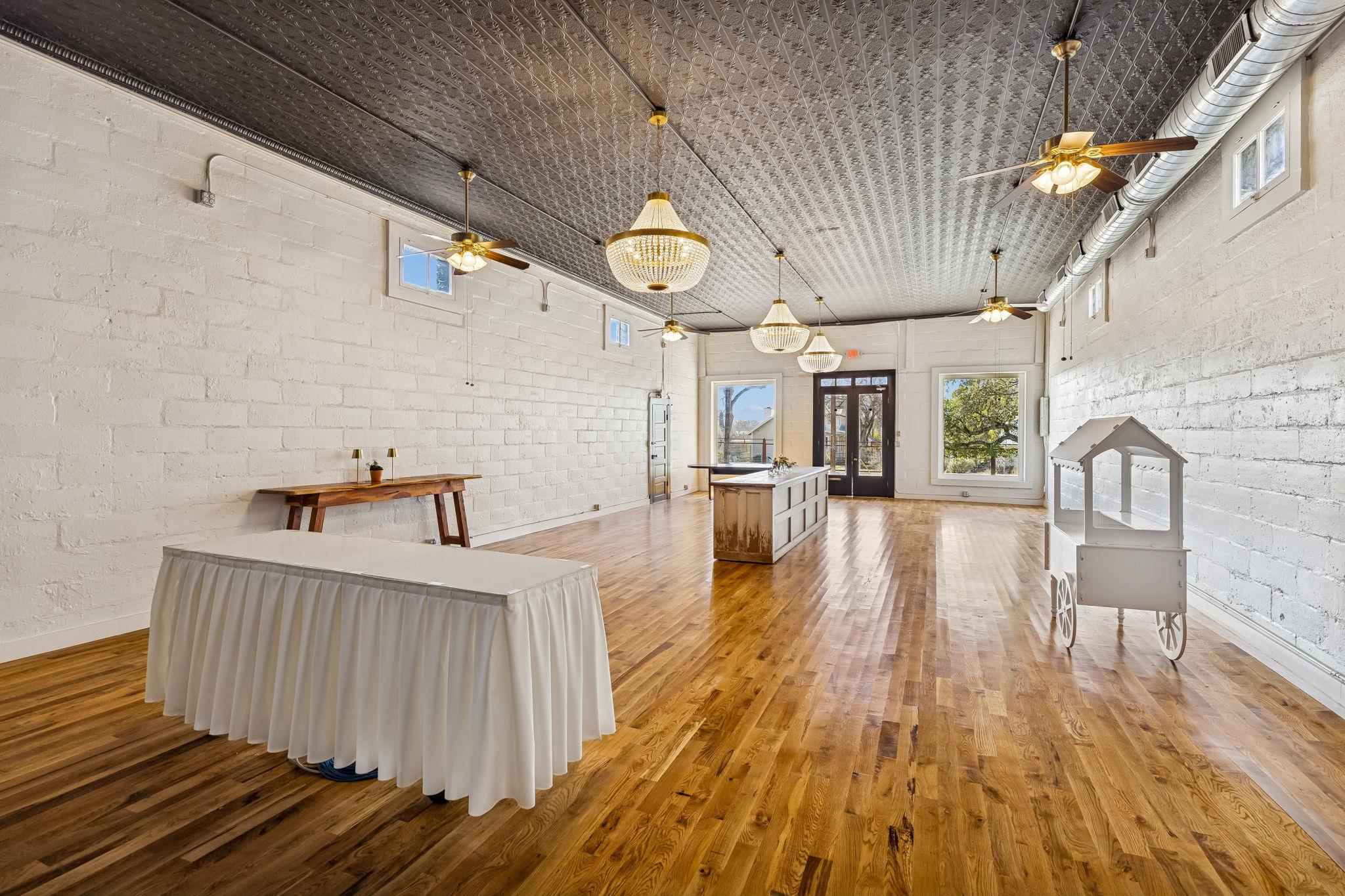 606 High St, Comfort, TX 77318