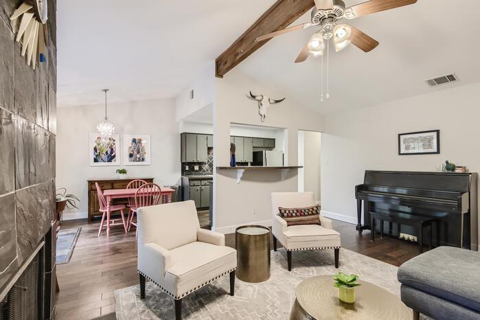 5107 Leralynn St # 304, Austin, TX 78751