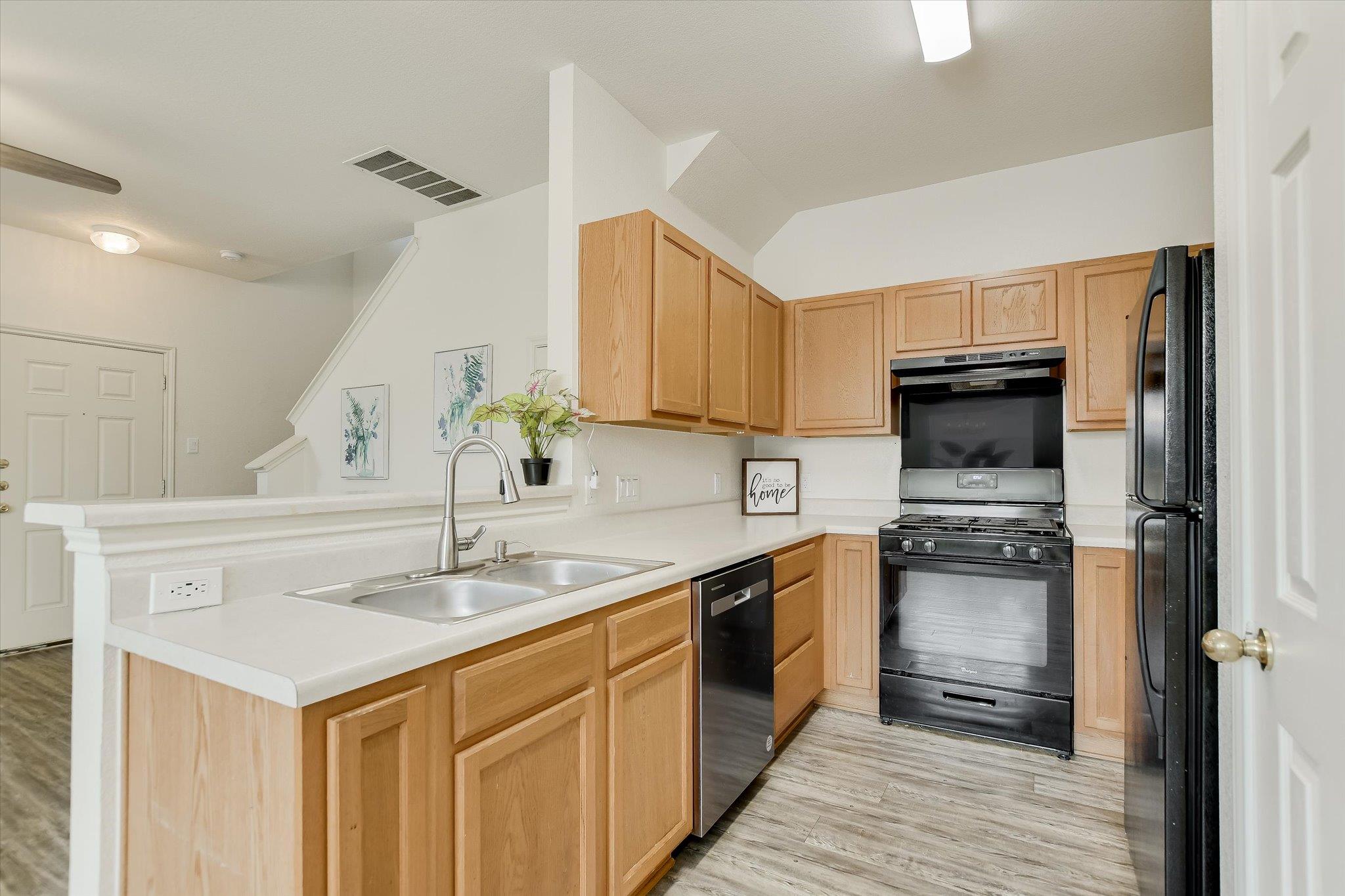 809 Sebastian Bnd # B, Pflugerville, TX 78660