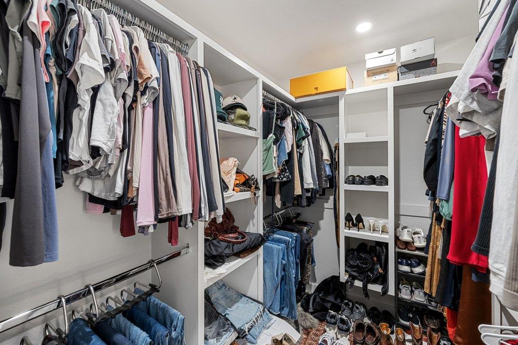 8202 Cache Dr, Austin, TX 78749