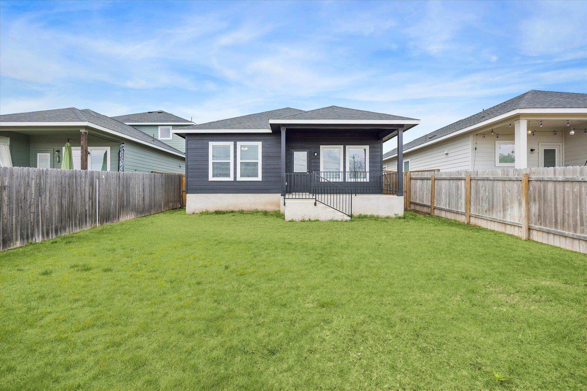 157 Lt Rusty Dr, Jarrell, TX 76537