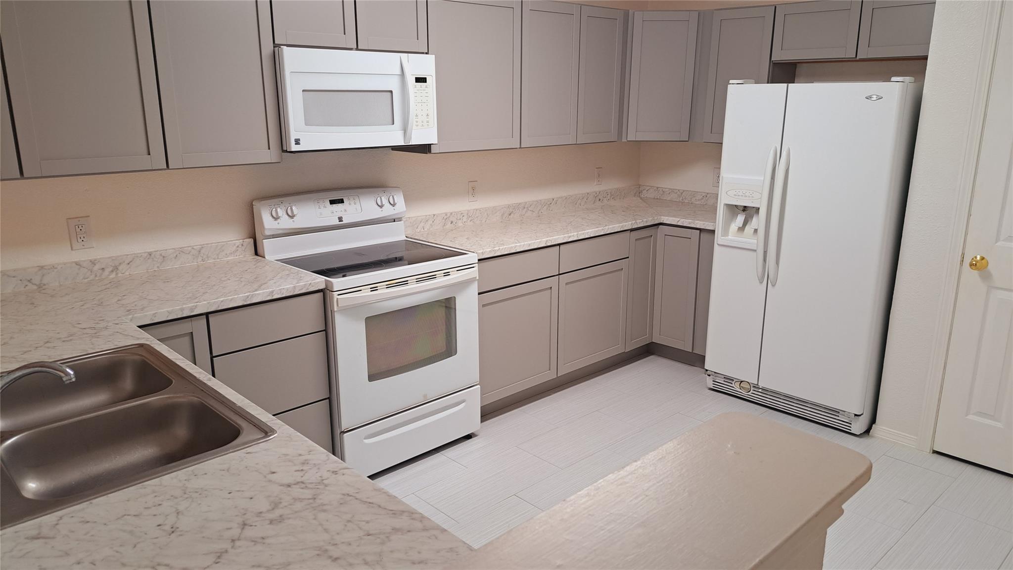 804 Moon Glow Dr, Leander, TX 78641