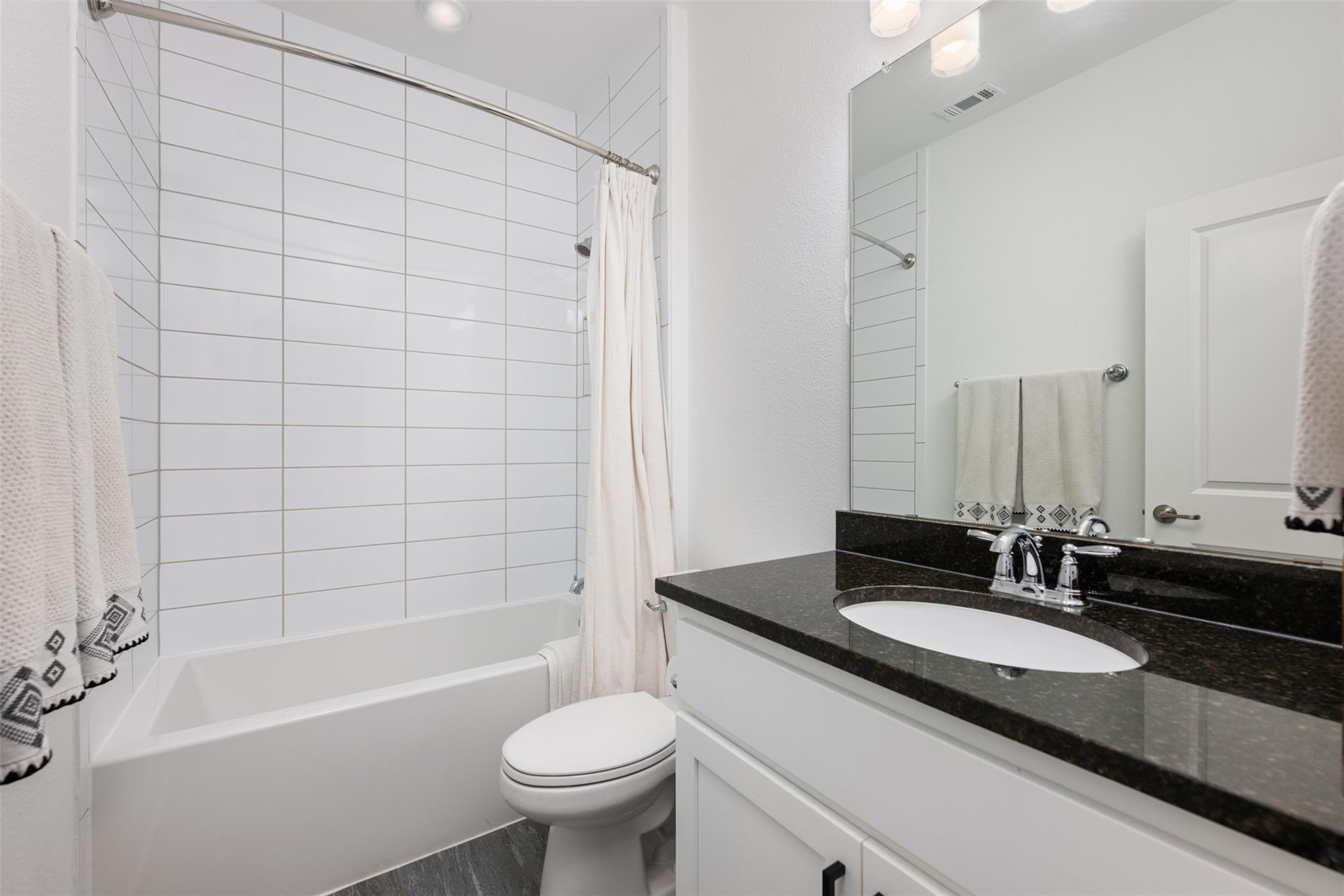 438 Pear Tree Ln, Austin, TX 78737