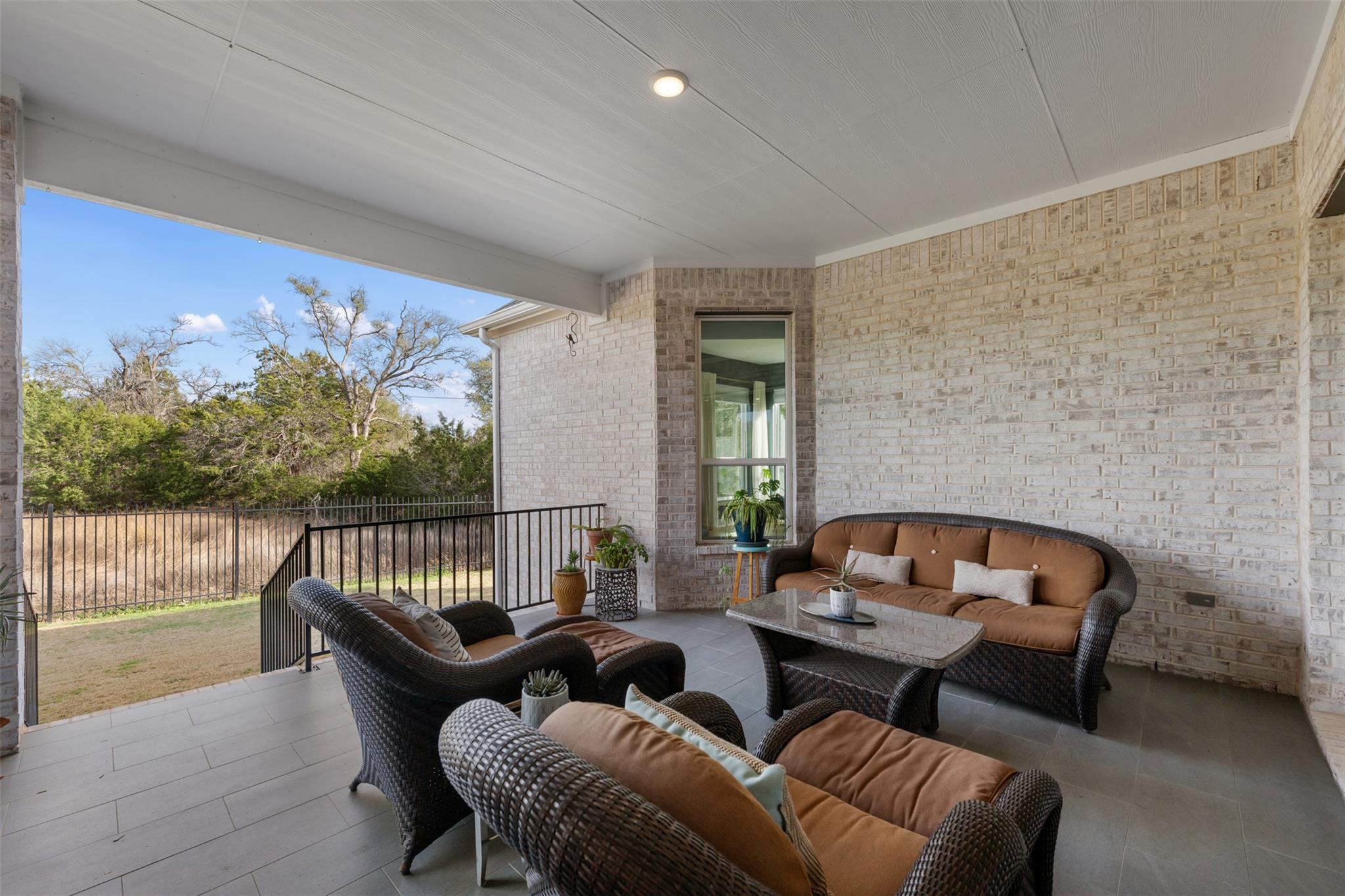 438 Pear Tree Ln, Austin, TX 78737
