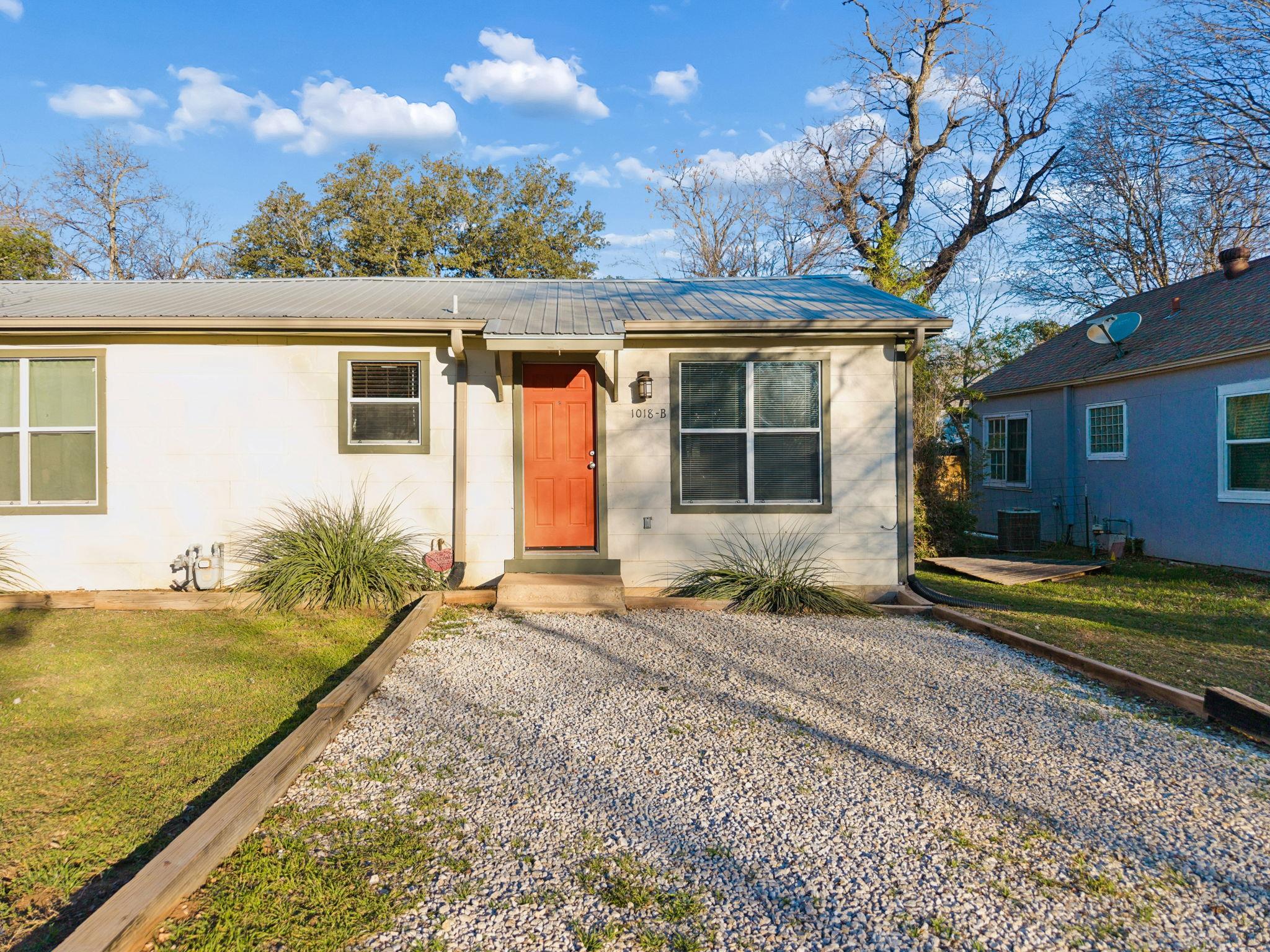 1018 Mead St # B, San Marcos, TX 78666