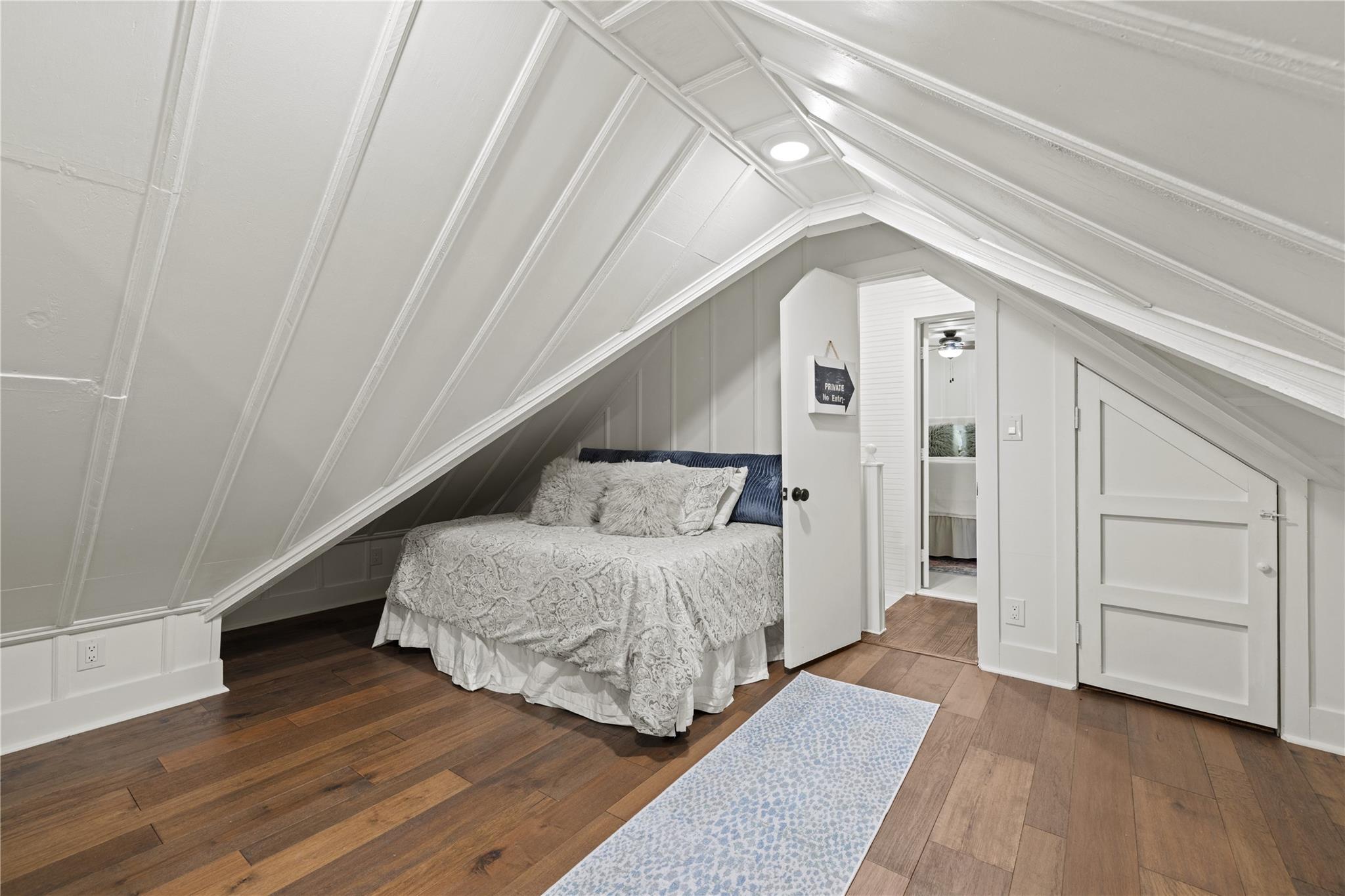 119 San Antonio St, Fredericksburg, TX 78624