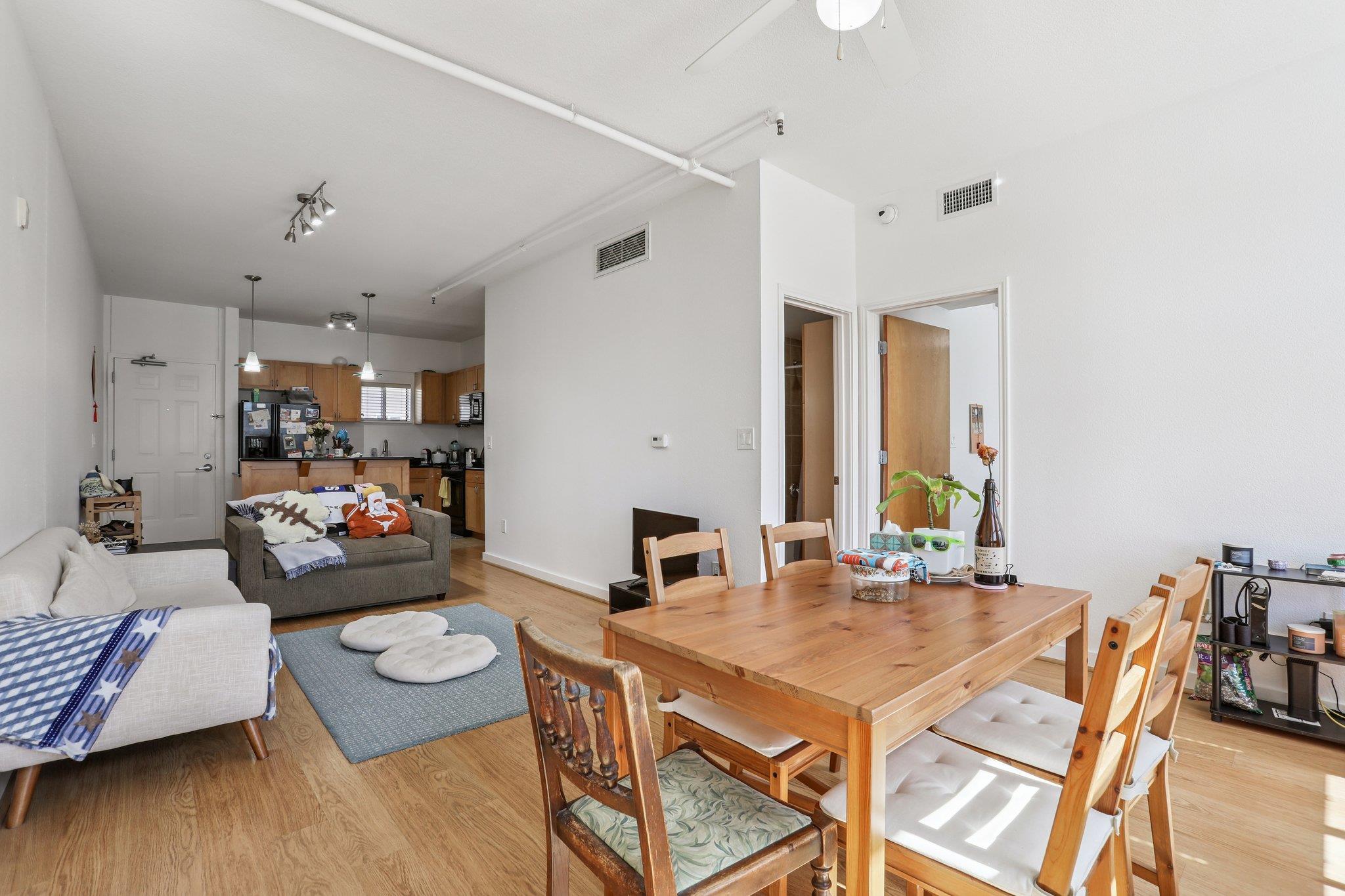 711 W 26th St # 704, Austin, TX 78705