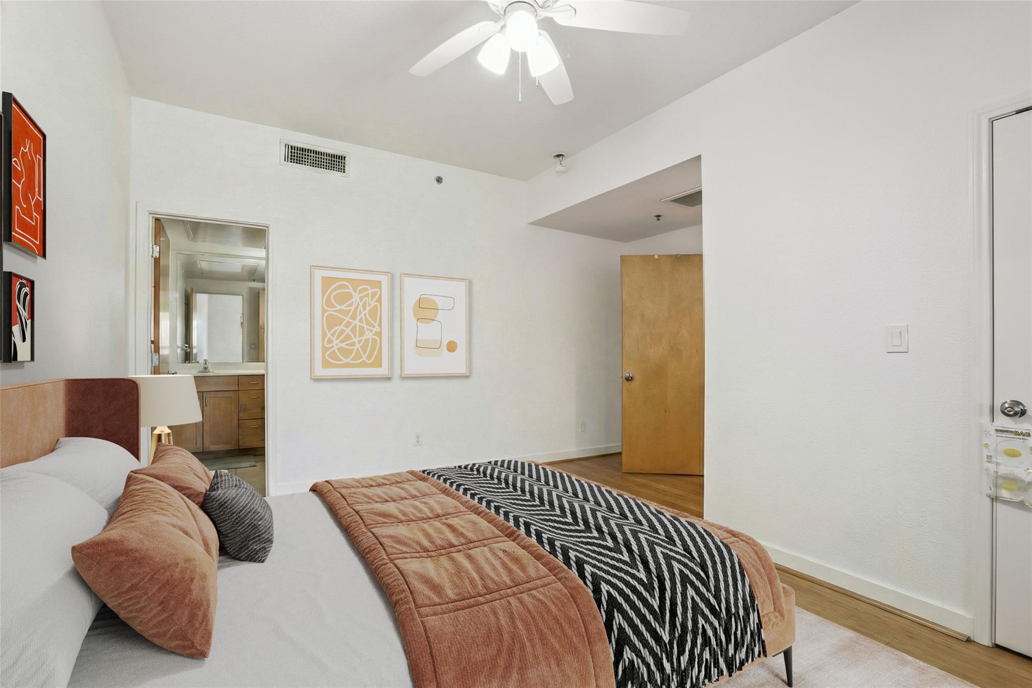 711 W 26th St # 704, Austin, TX 78705