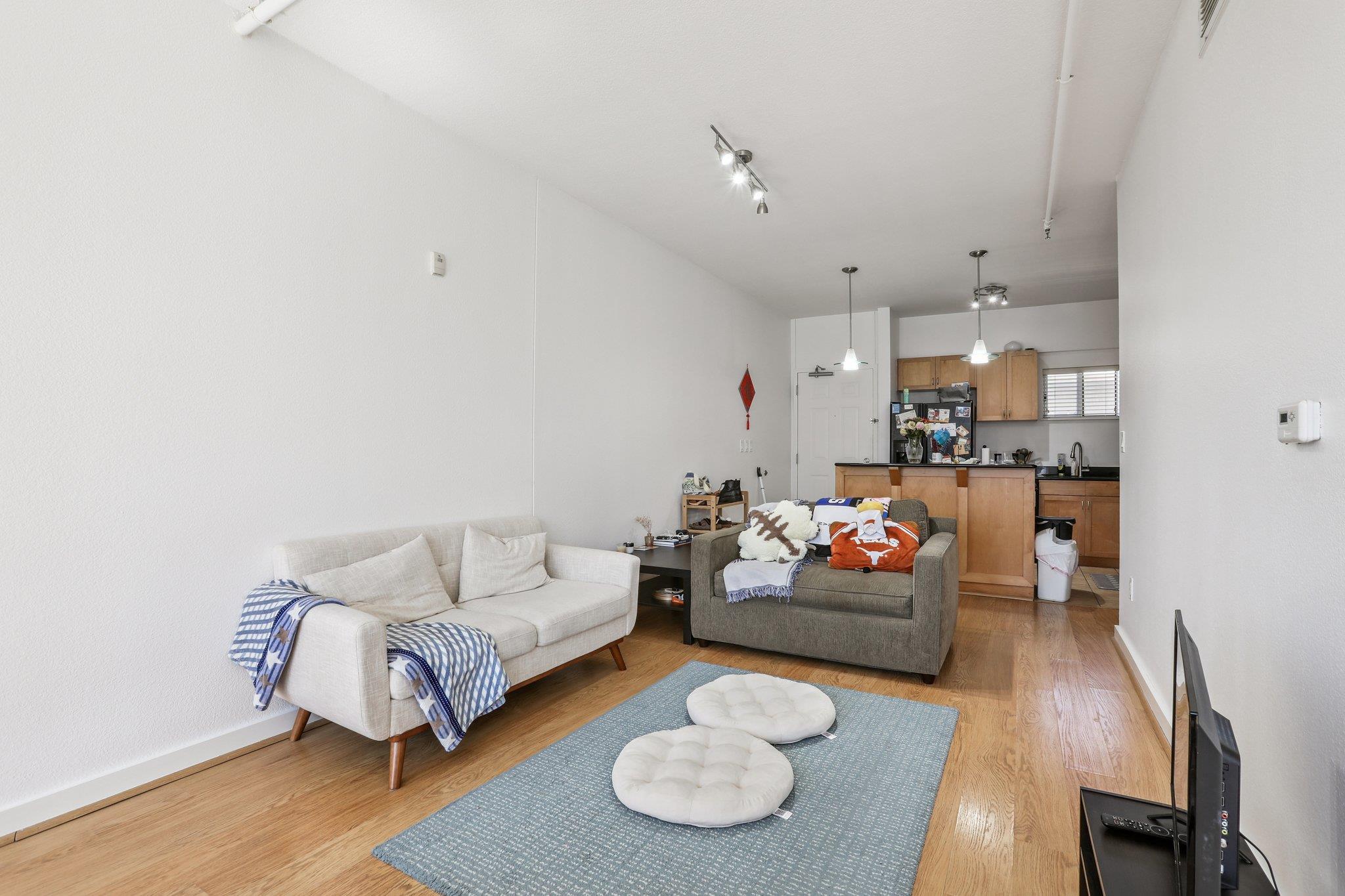 711 W 26th St # 704, Austin, TX 78705