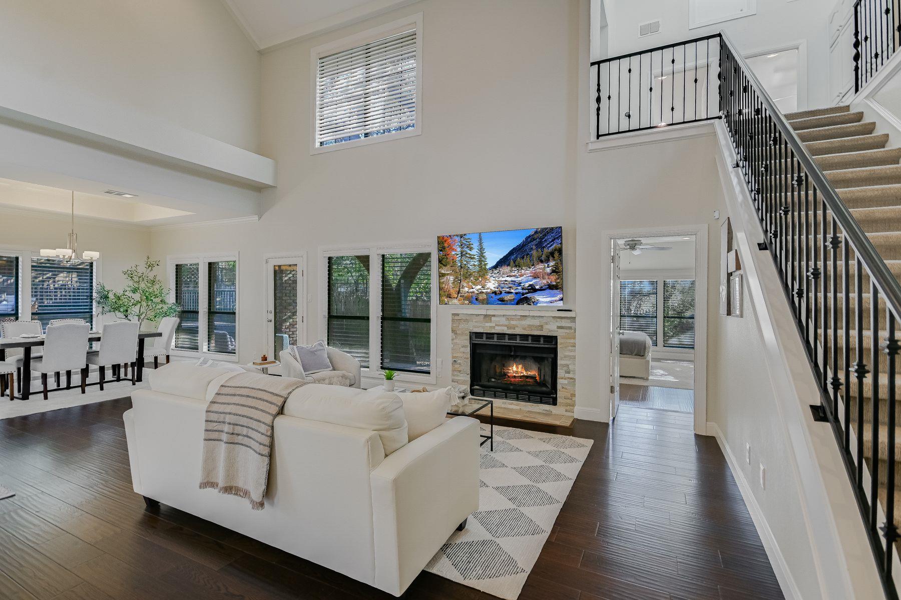 5402 Odessa Ln, Austin, TX 78731