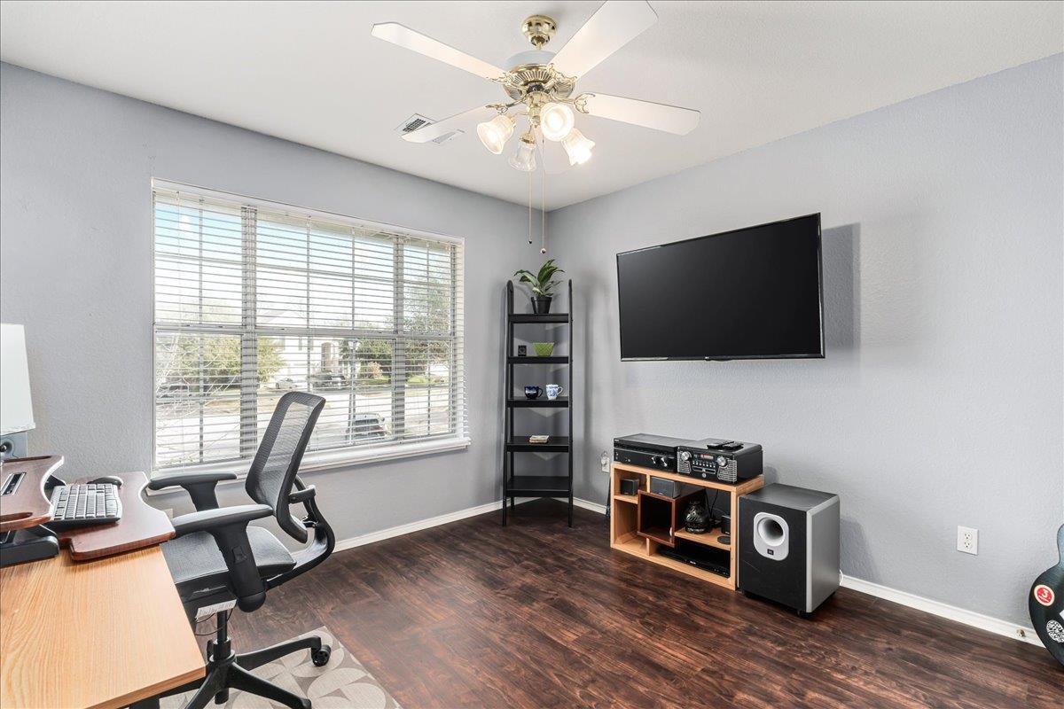 2103 Talamore Rd, Pflugerville, TX 78660