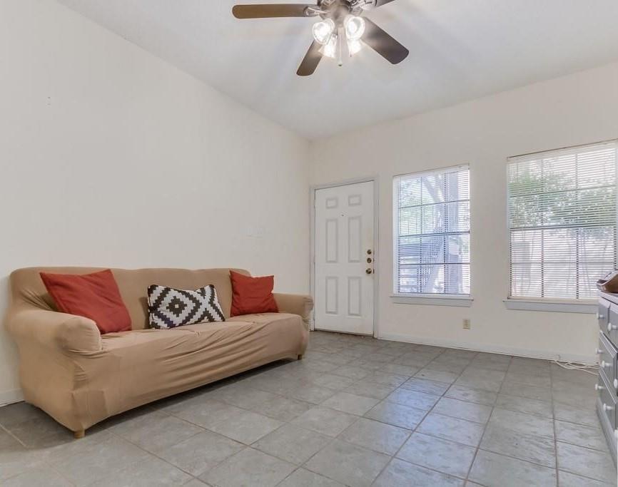 2216 San Gabriel St # 107, Austin, TX 78705