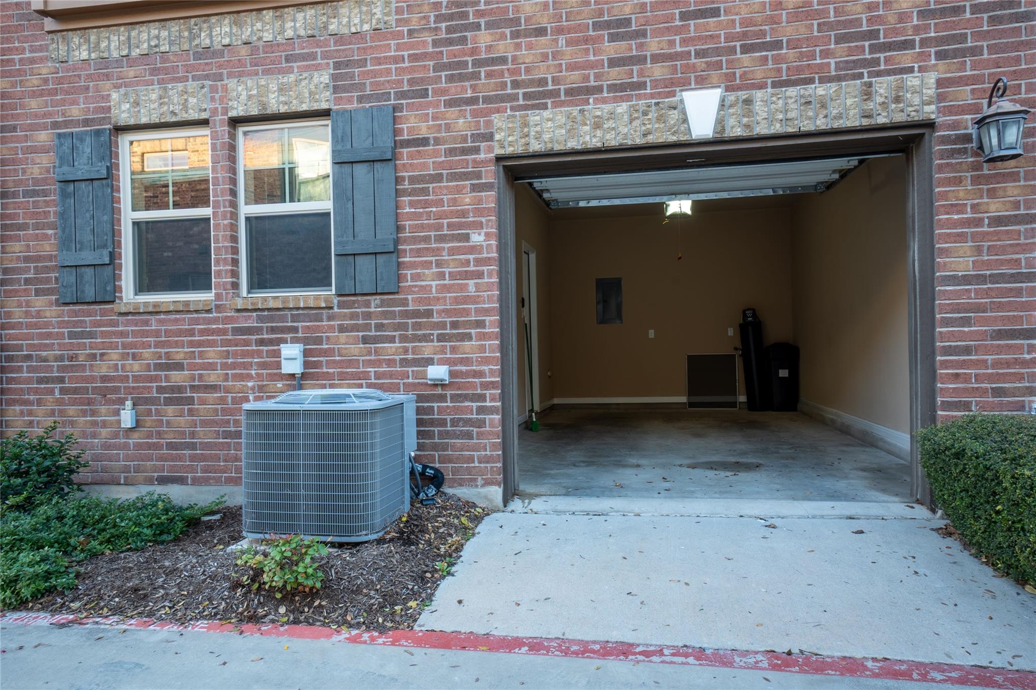 7220 Wyoming Springs Dr # 203, Round Rock, TX 78681