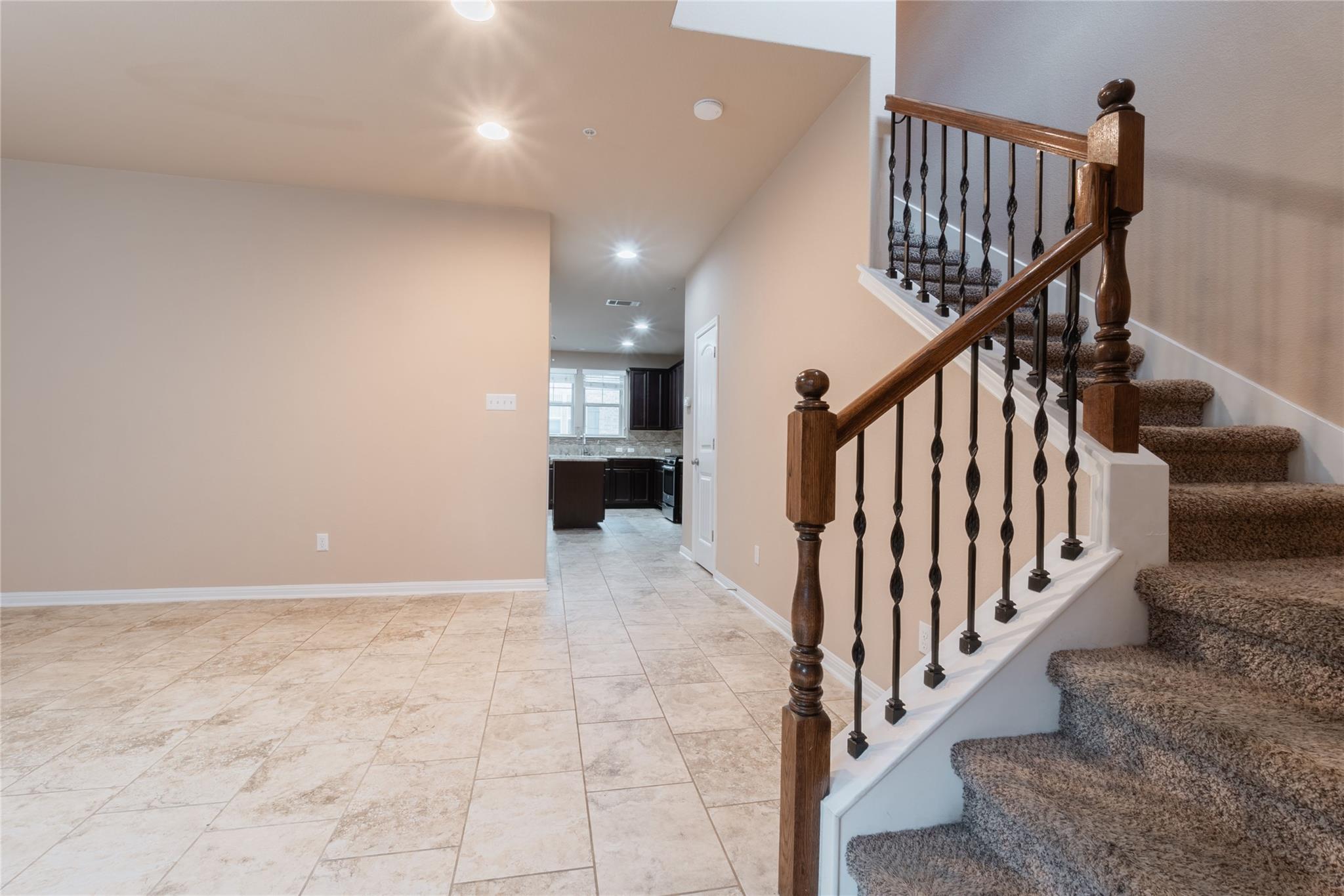 7220 Wyoming Springs Dr # 203, Round Rock, TX 78681