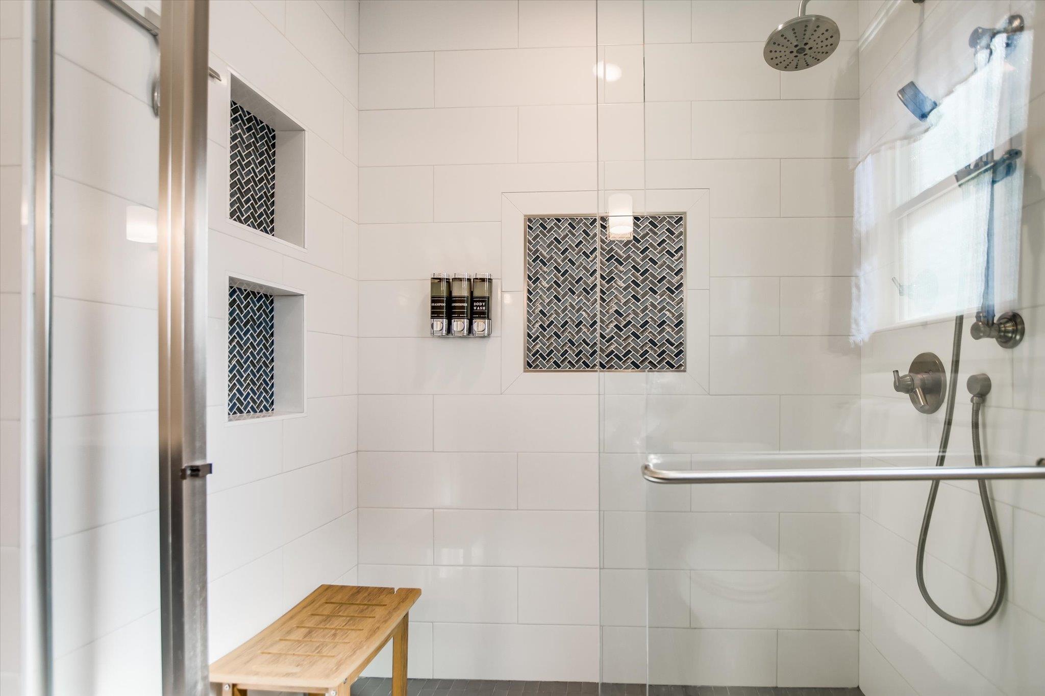 708 Avenue F, Marble Falls, TX 78654