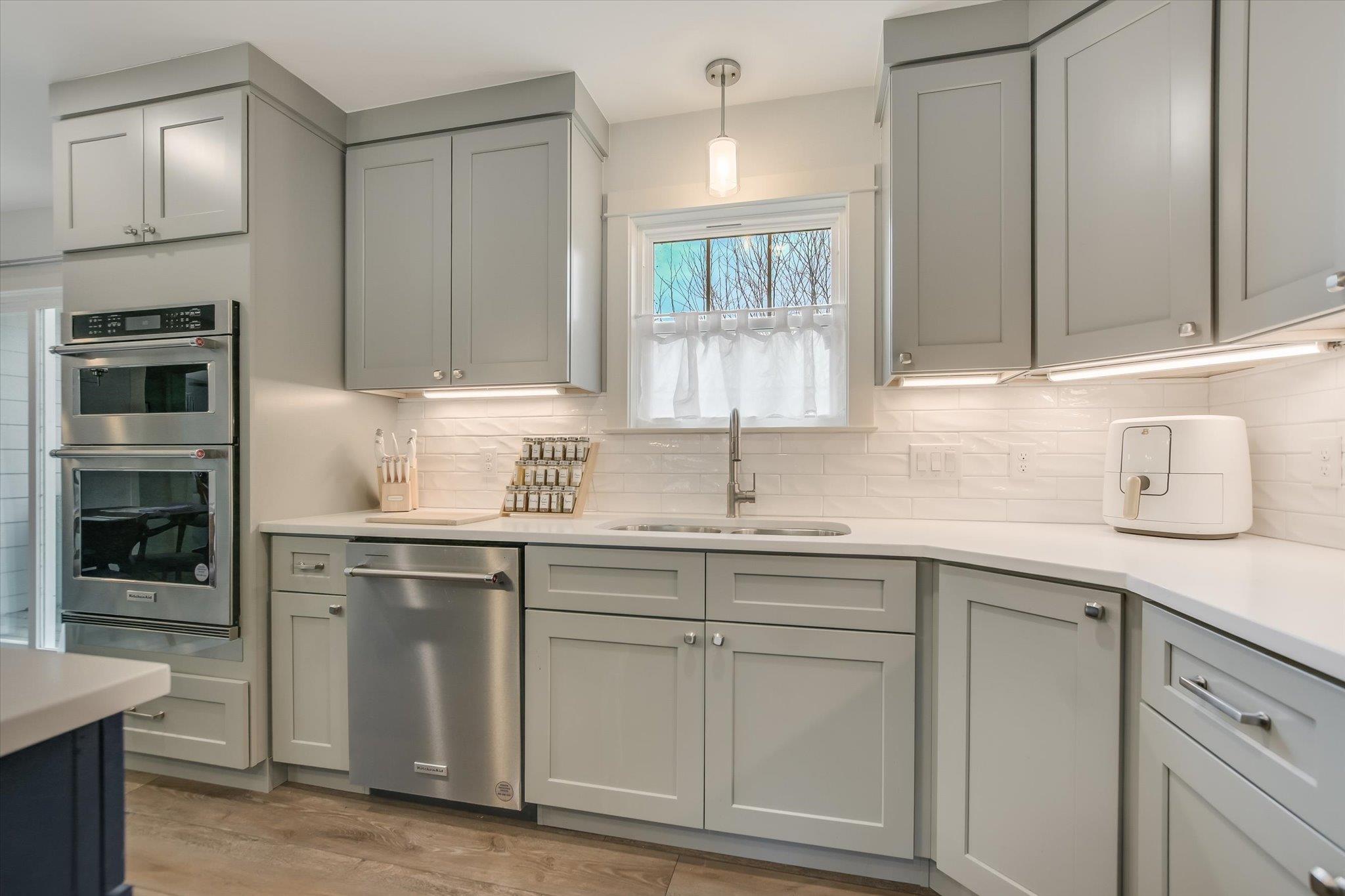 708 Avenue F, Marble Falls, TX 78654