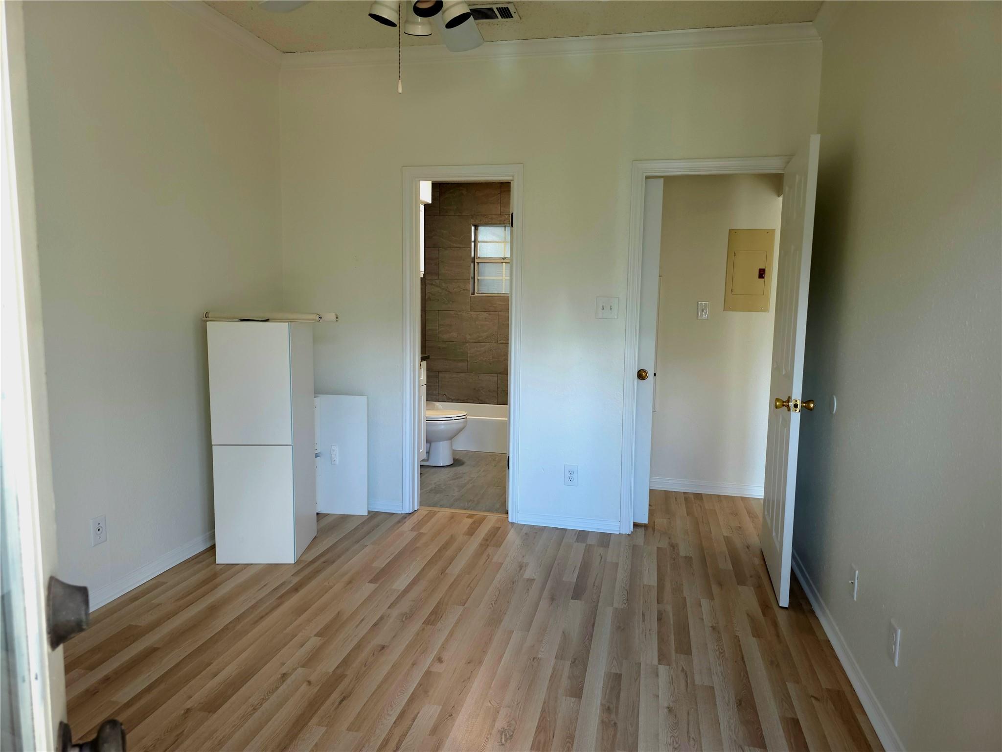 3111 Tom Green St # 207, Austin, TX 78705