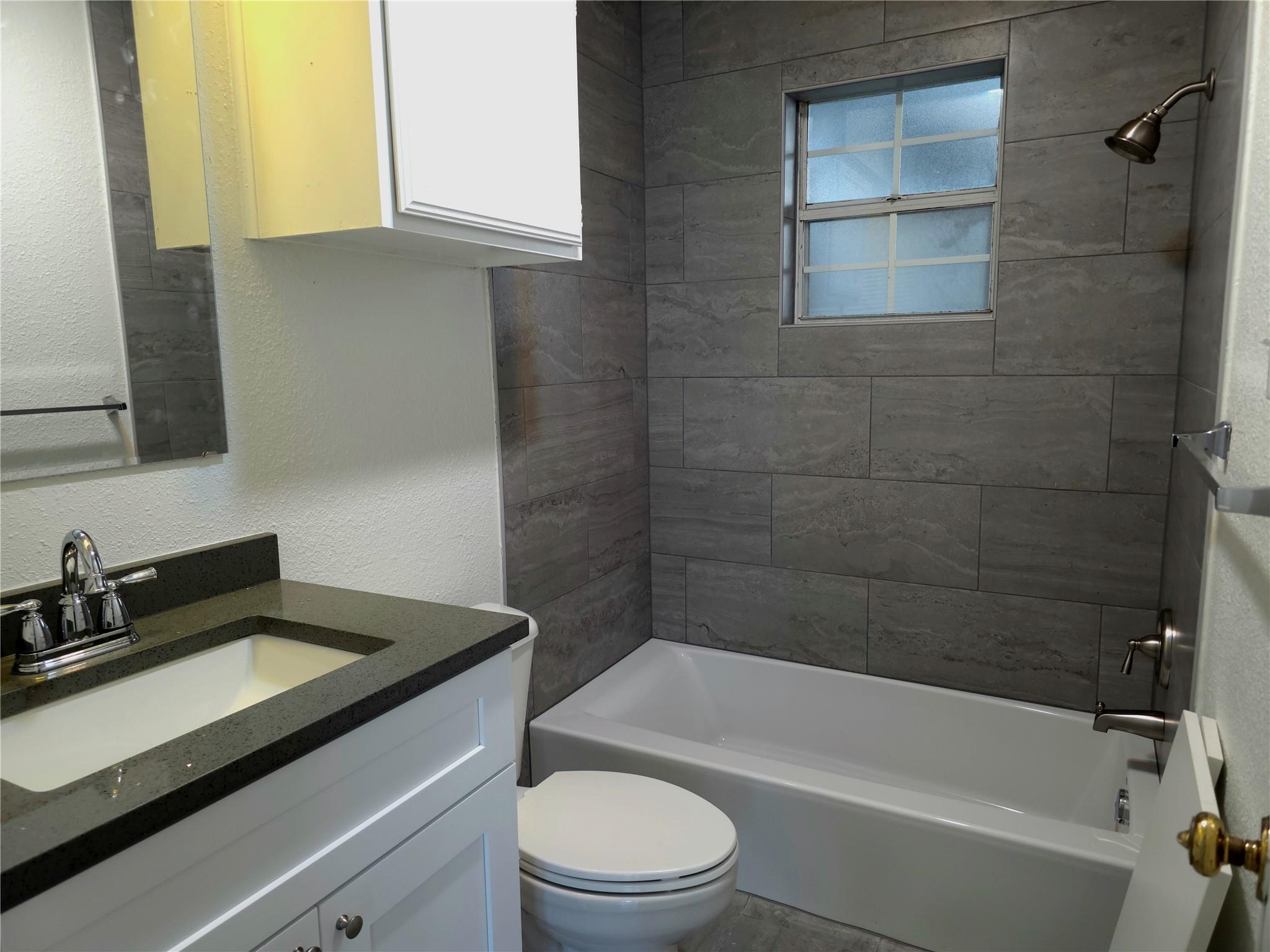 3111 Tom Green St # 207, Austin, TX 78705