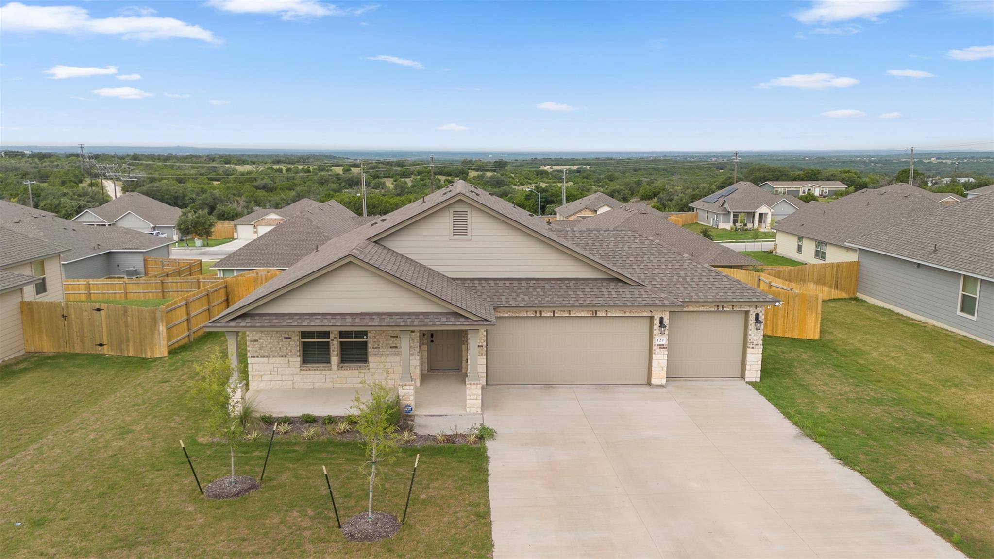121 Ayla Marie Dr, Copperas Cove, TX 76522