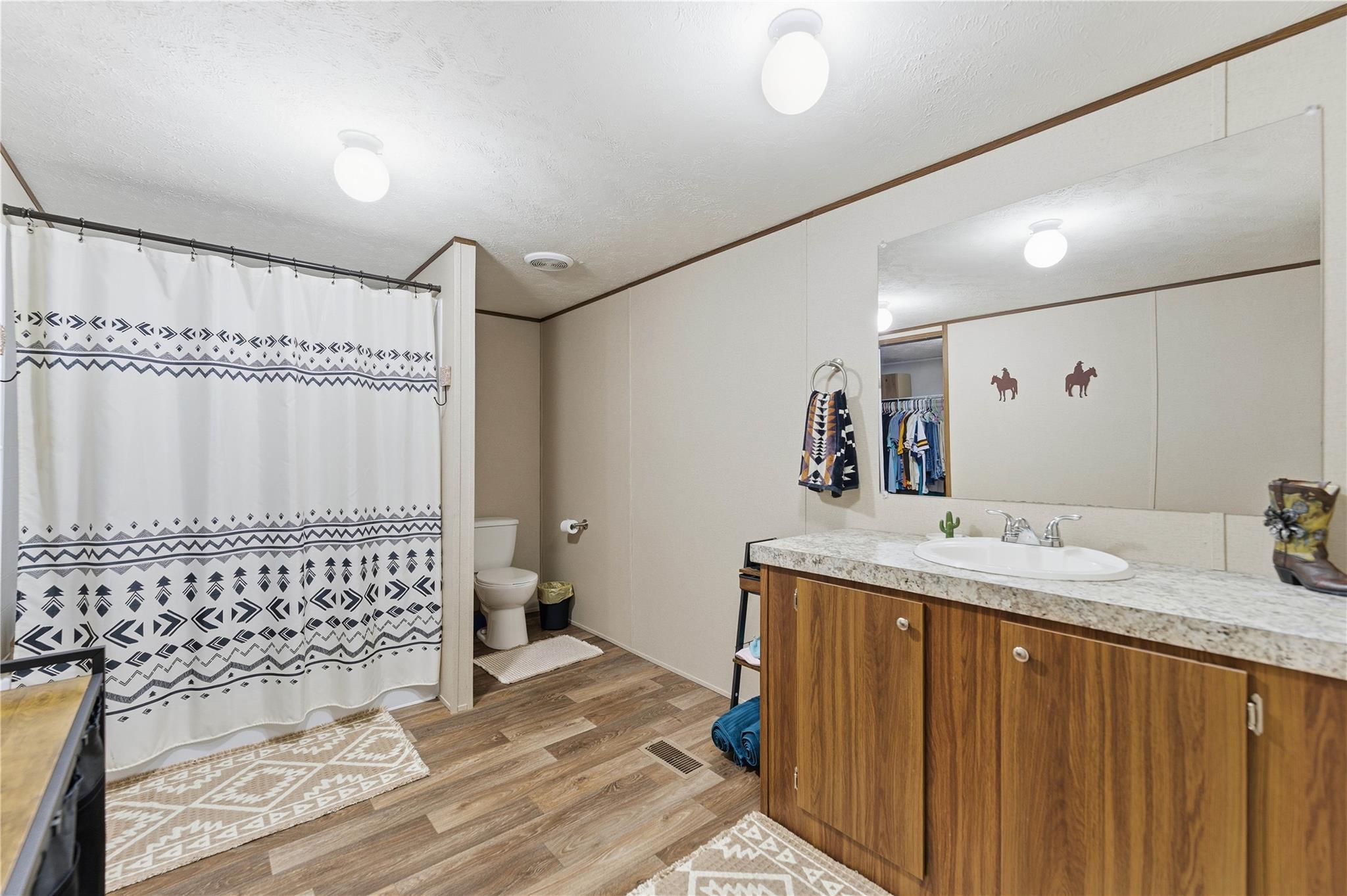 733 Private Road 1507, Bandera, TX 78003