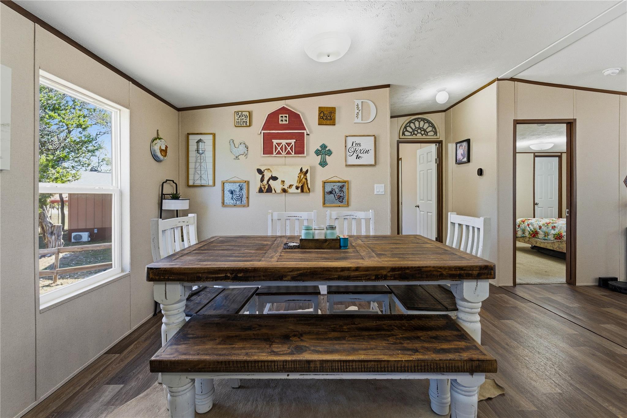 733 Private Road 1507, Bandera, TX 78003