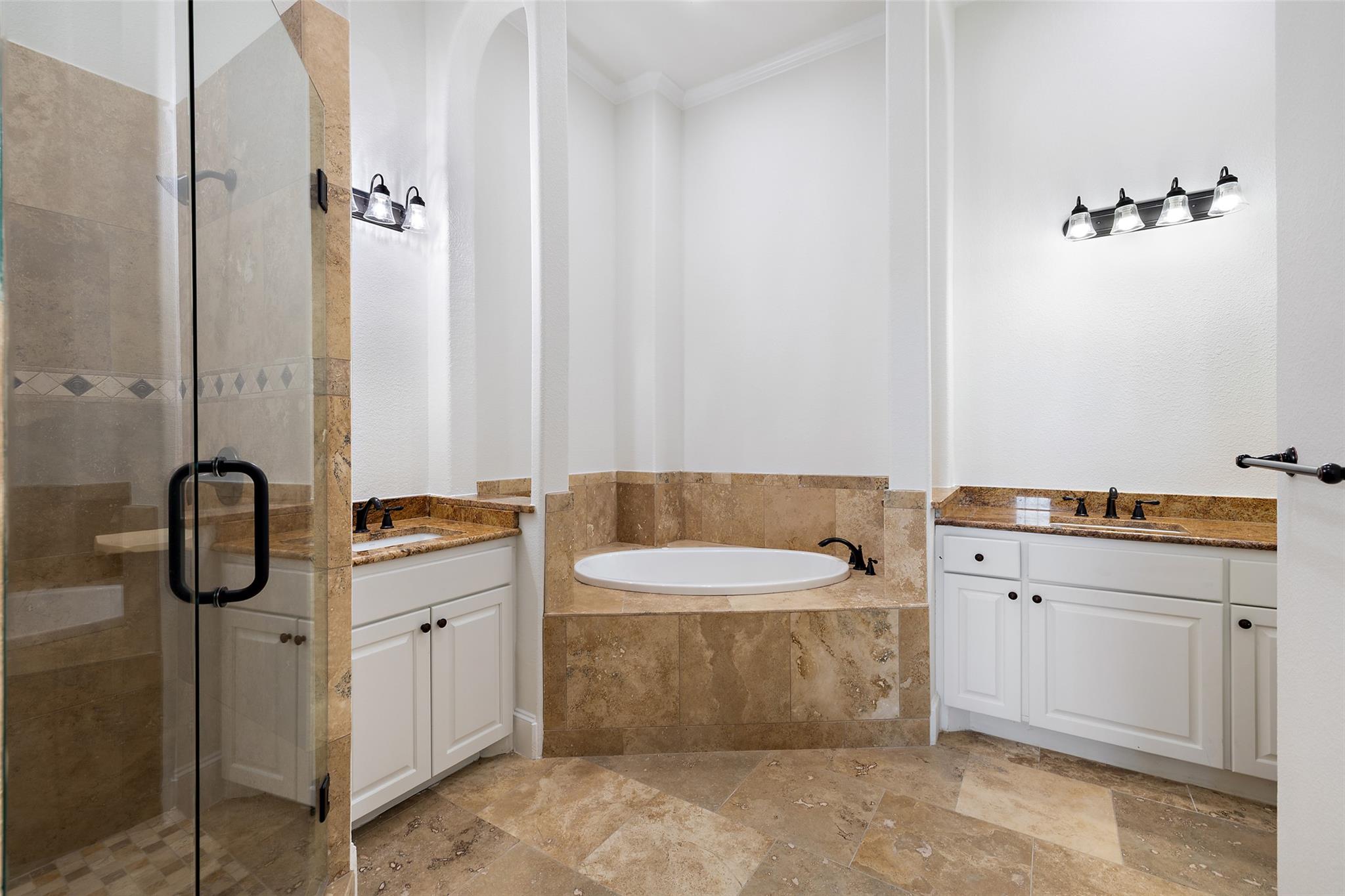 711 N Paleface Ranch Rd # 12, Spicewood, TX 78669