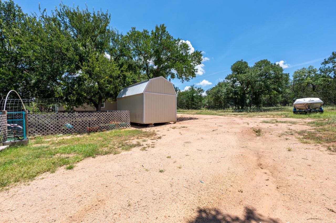 636 South St, Tow, TX 78672