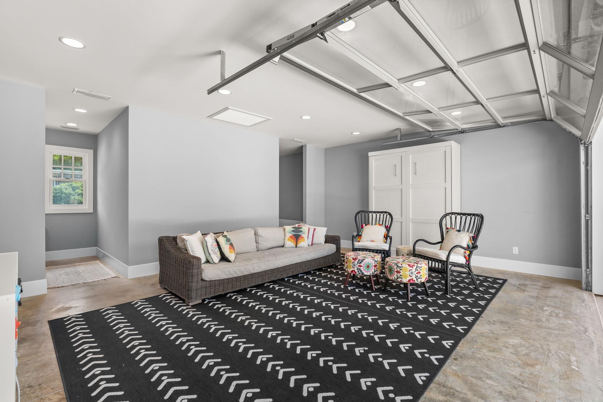 3015 Washington Sq, Austin, TX 78705