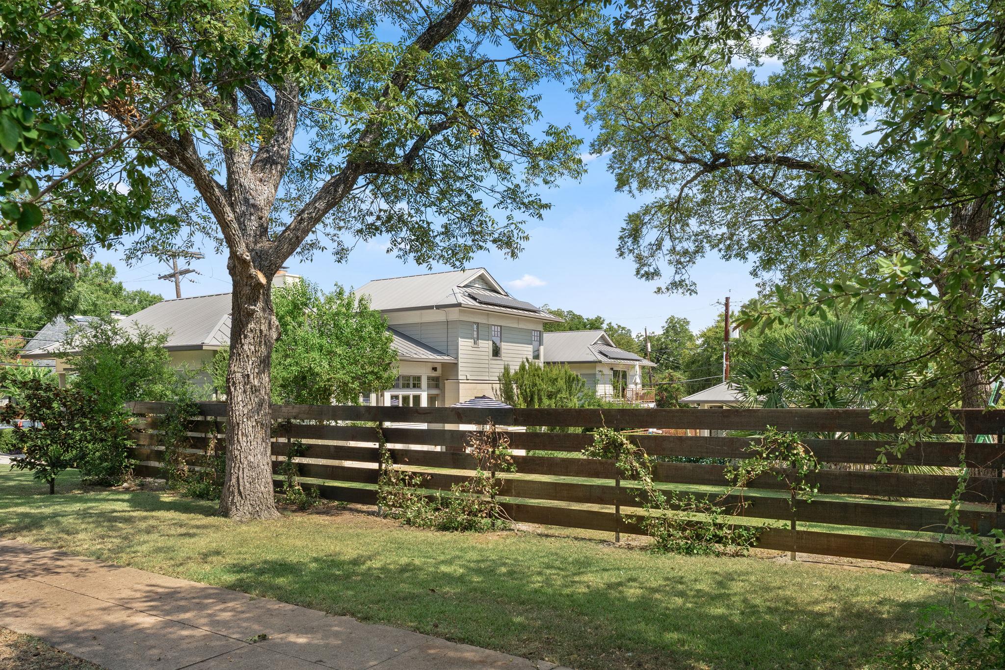 3015 Washington Sq, Austin, TX 78705