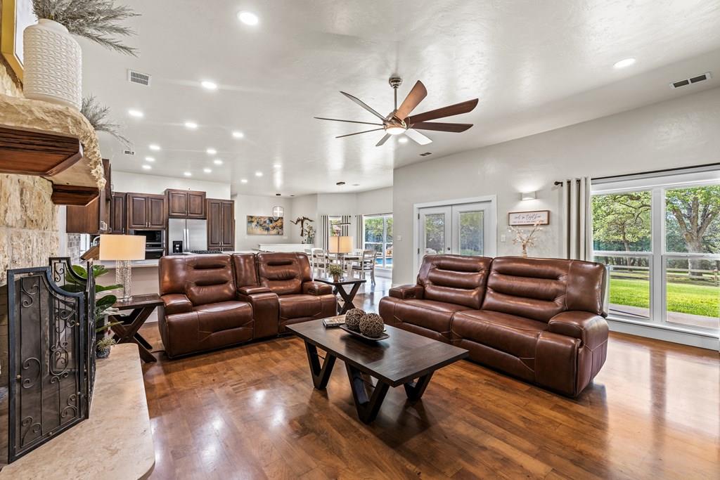 10030 E Us Highway 290 Highway, Fredericksburg, TX 78624