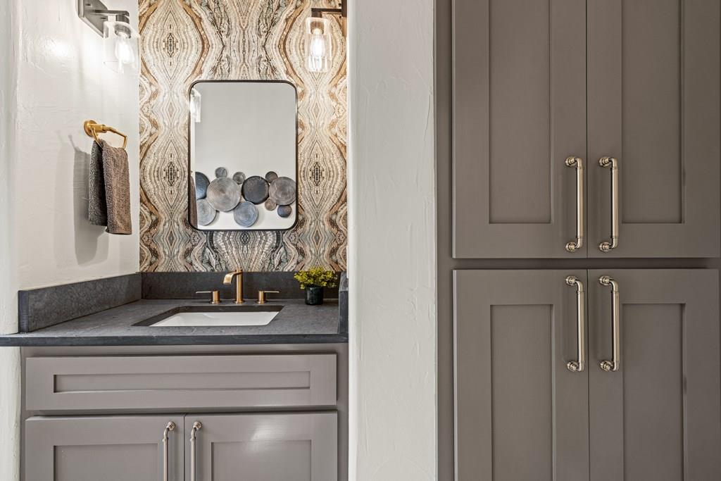 10030 E Us Highway 290 Highway, Fredericksburg, TX 78624