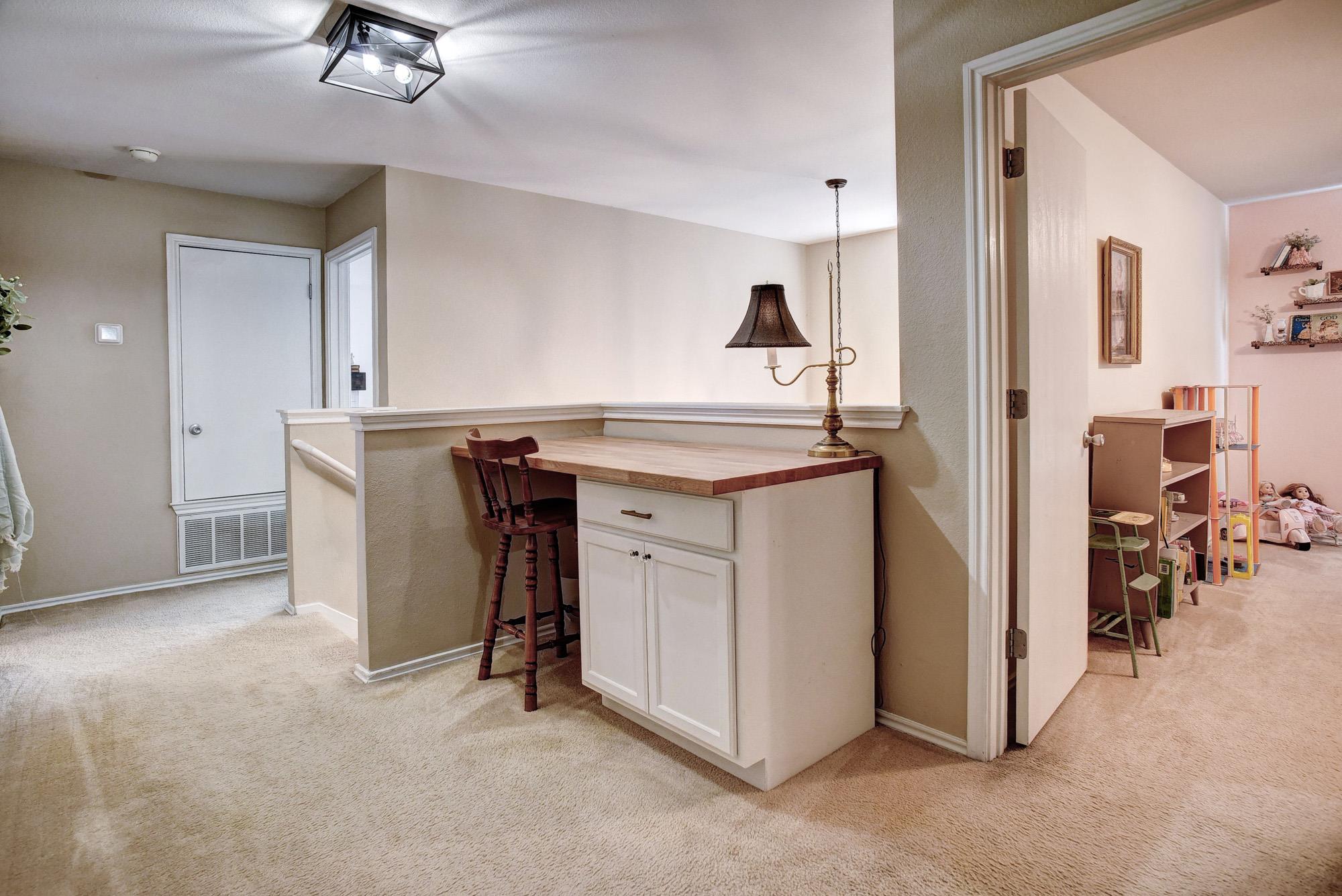 104 Trapper Trl, Bastrop, TX 78602