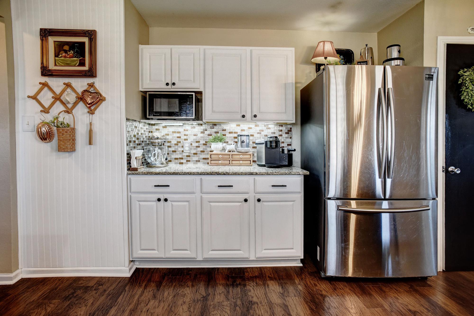 104 Trapper Trl, Bastrop, TX 78602